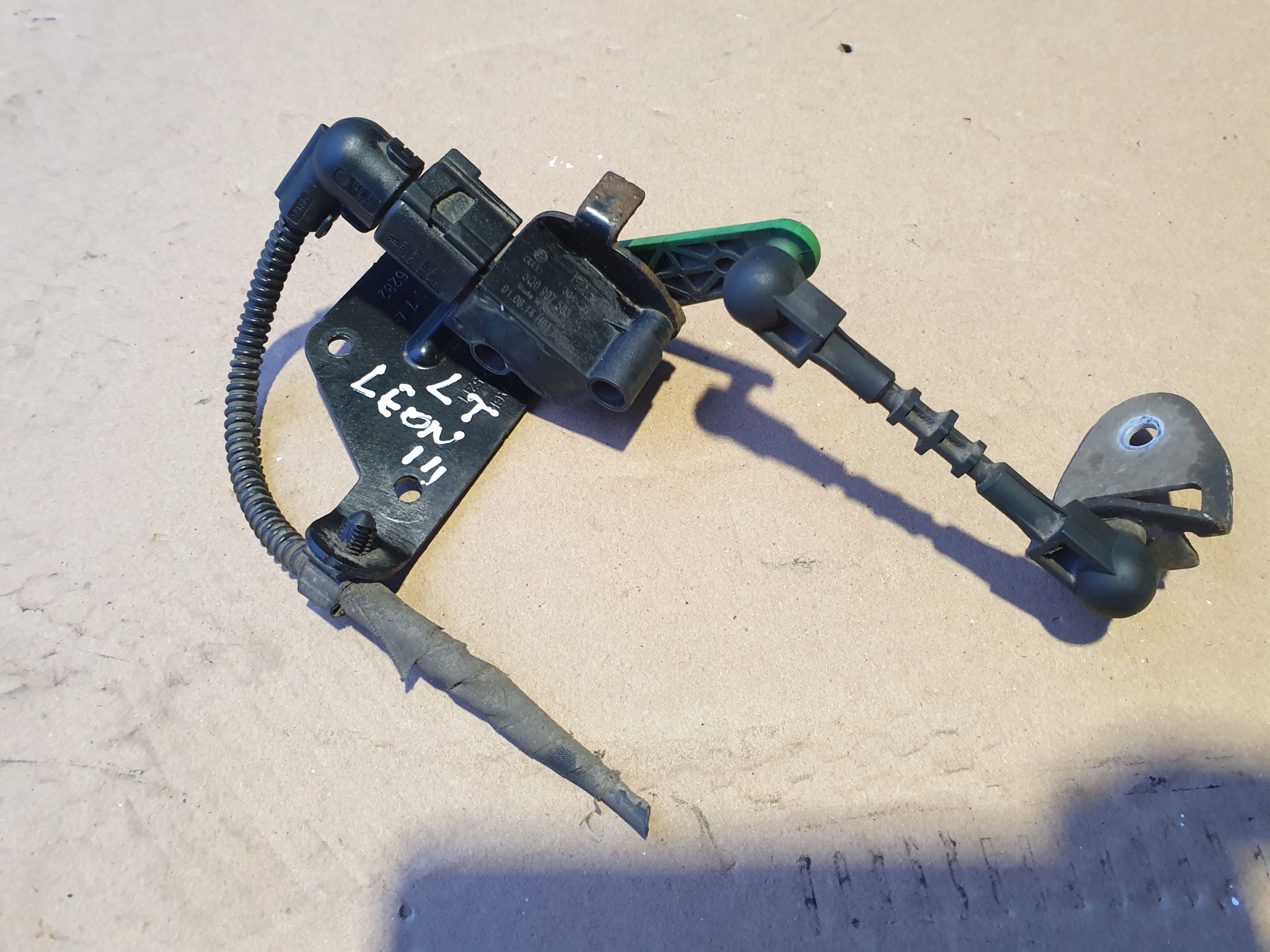Sensor POZIOMOWANIA XENON SEAT LEON III 3 5F 2013- 5Q0907503