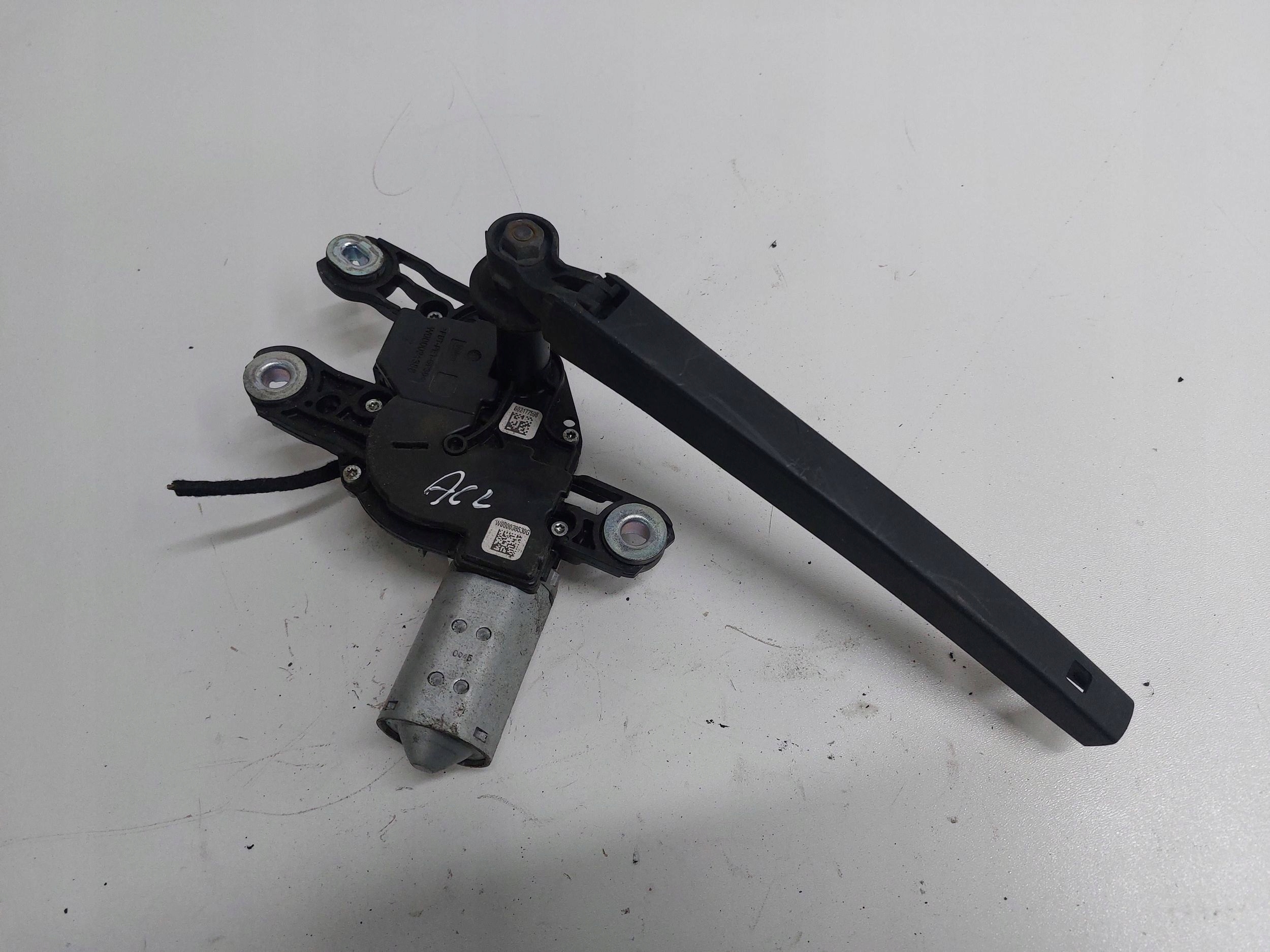 VW GOLF VII Motor Wischer heck 5G0955711