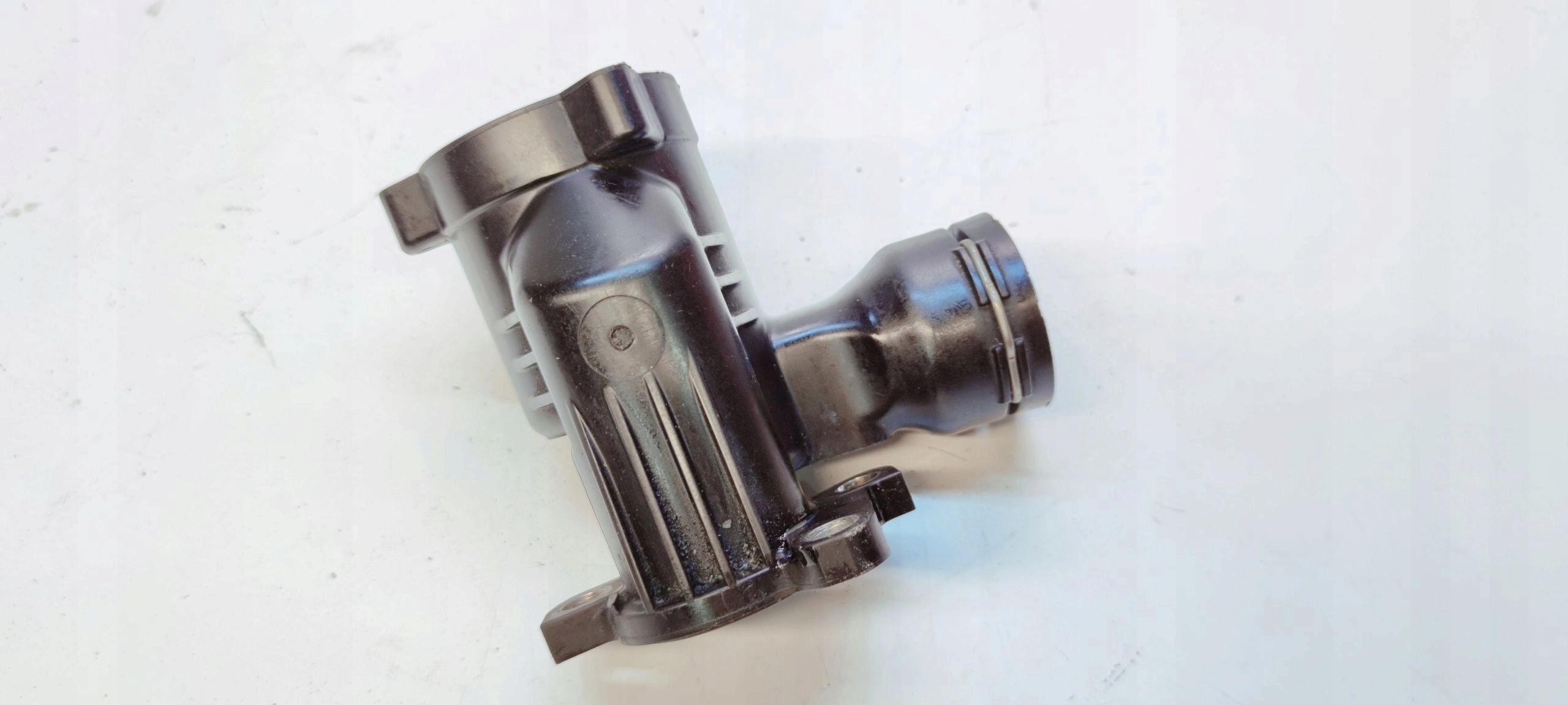csomag TERMOSTATU AUDI A4 B9 A5 2.0 TDI 04L121111H
