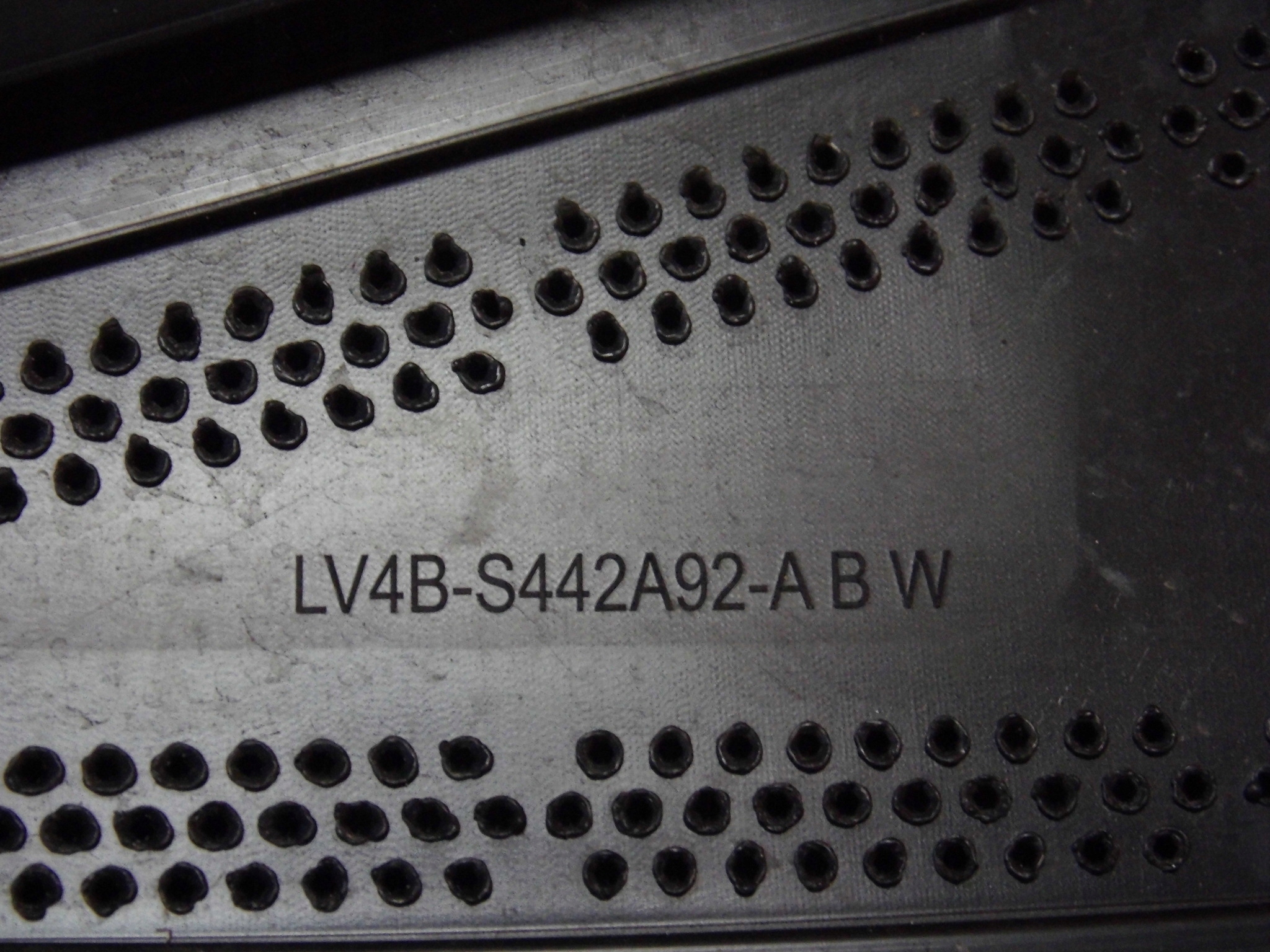 Ford Kuga MK3 19+ moulding bonnet rear part lotka right