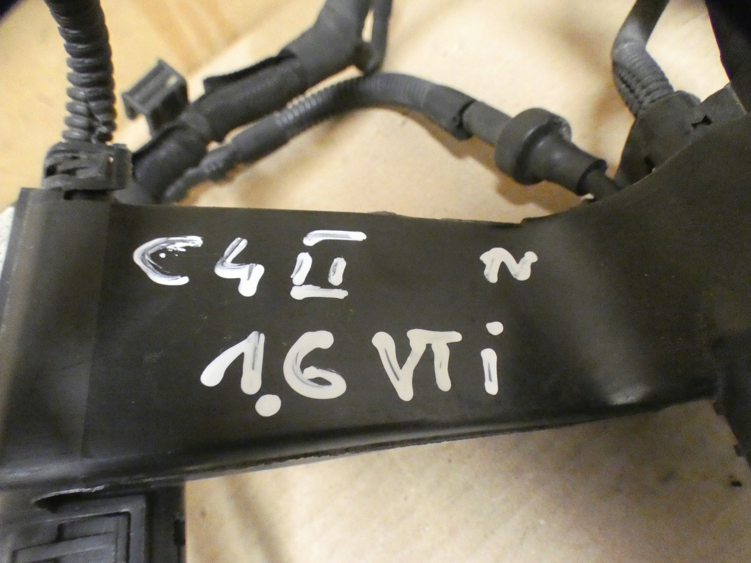 bundle motor wiring CITROEN C4 II 1.6 VTi V760119680