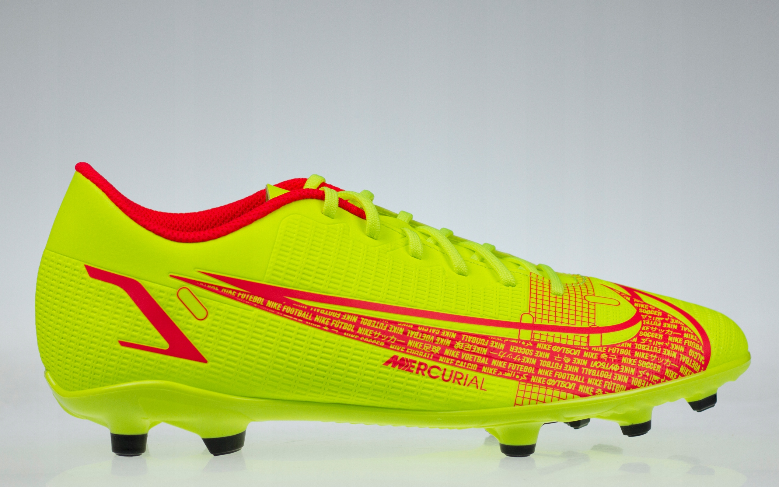 Lanky, zátky Nike Vapor 14 Club Fg/mg