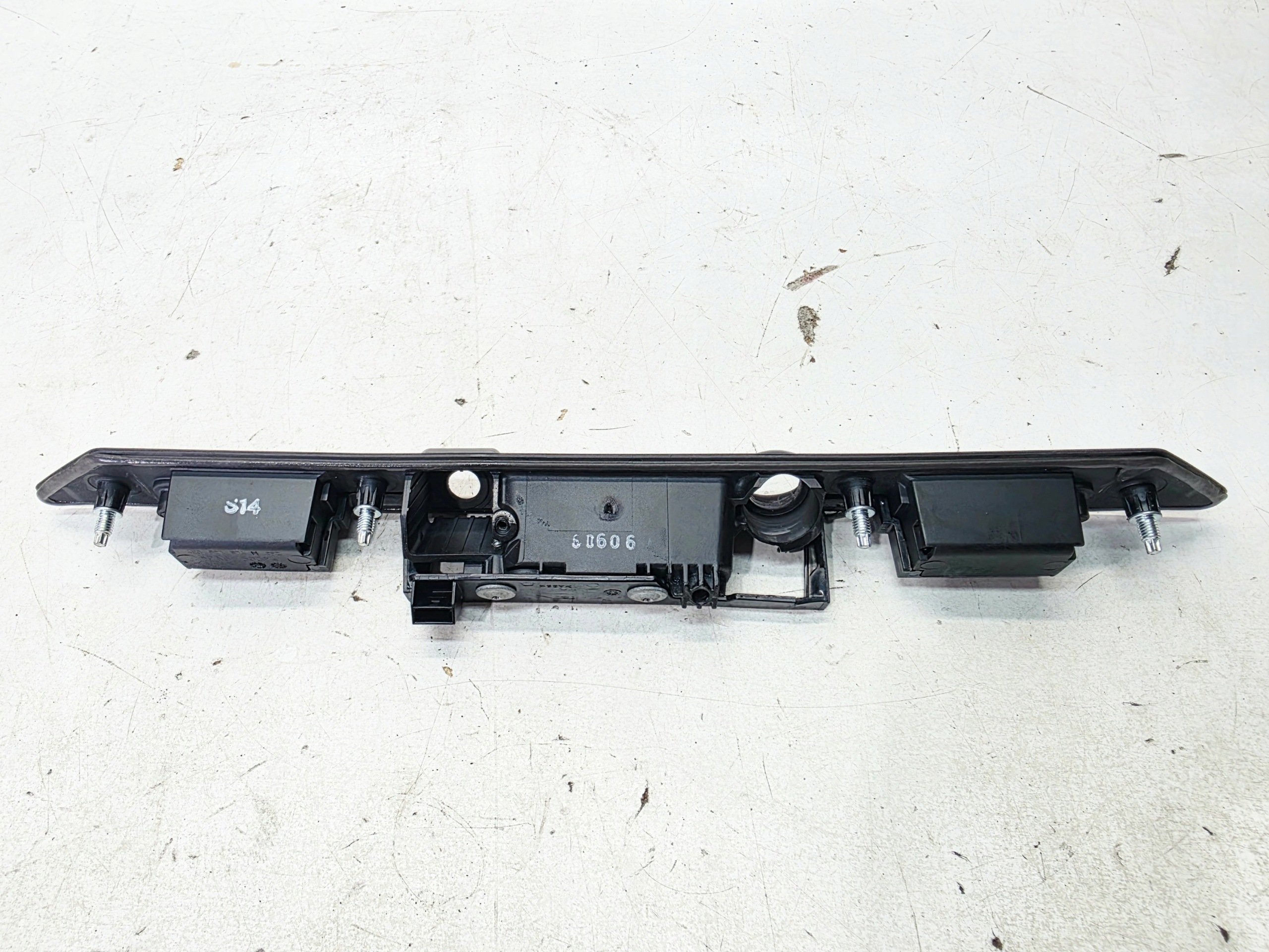 Couverture PODSWIETLENIE Panneau REJ. AUDI A8 D3 A5 8F 4E0827574H
