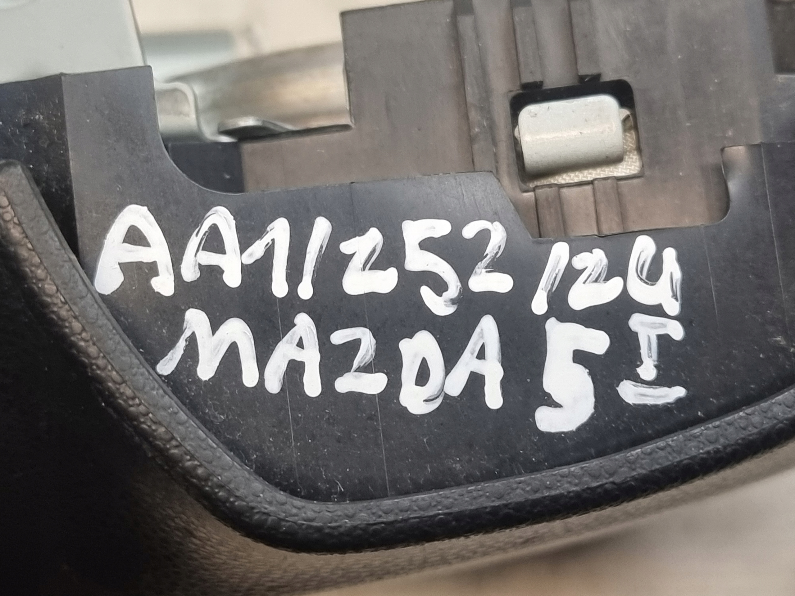 подушка безопасности Airbag руля mazda 5 и 06r