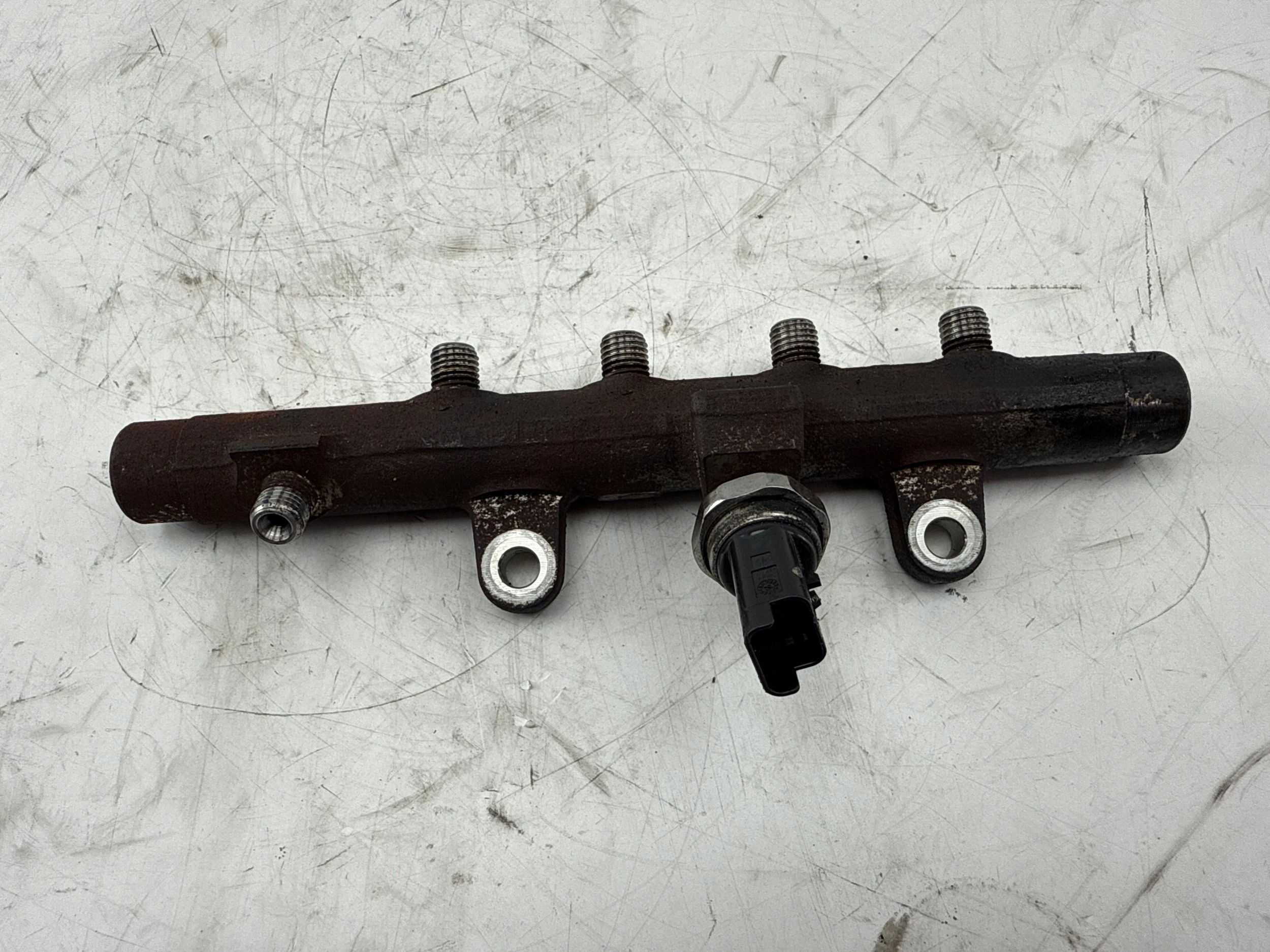 Renault Megane III 2011 Rozdzielacz paliwa