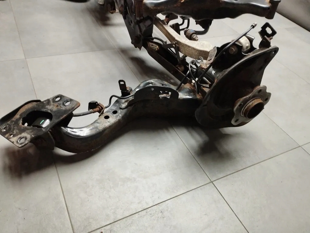 Renault Kadjar sider sususpension rear part axis 4WD 4X4