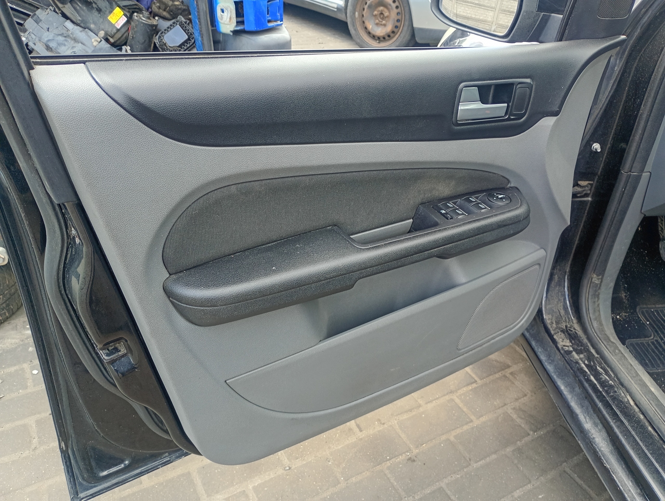 upholstery side left front Ford Focus 2 II MK2 08-11
