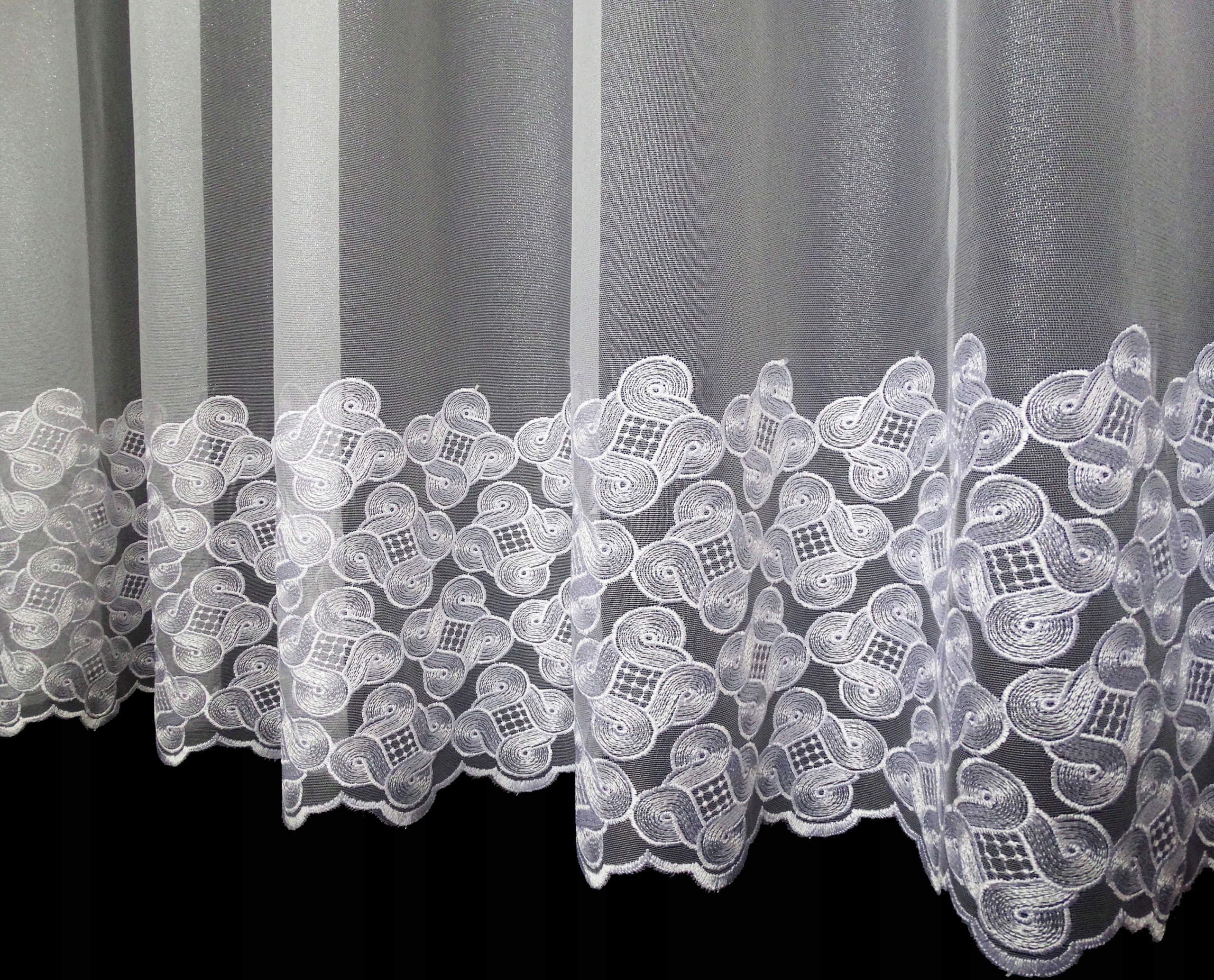 Mg Záclona Esus markýza Výšivka bílý lesk 280x250 páska