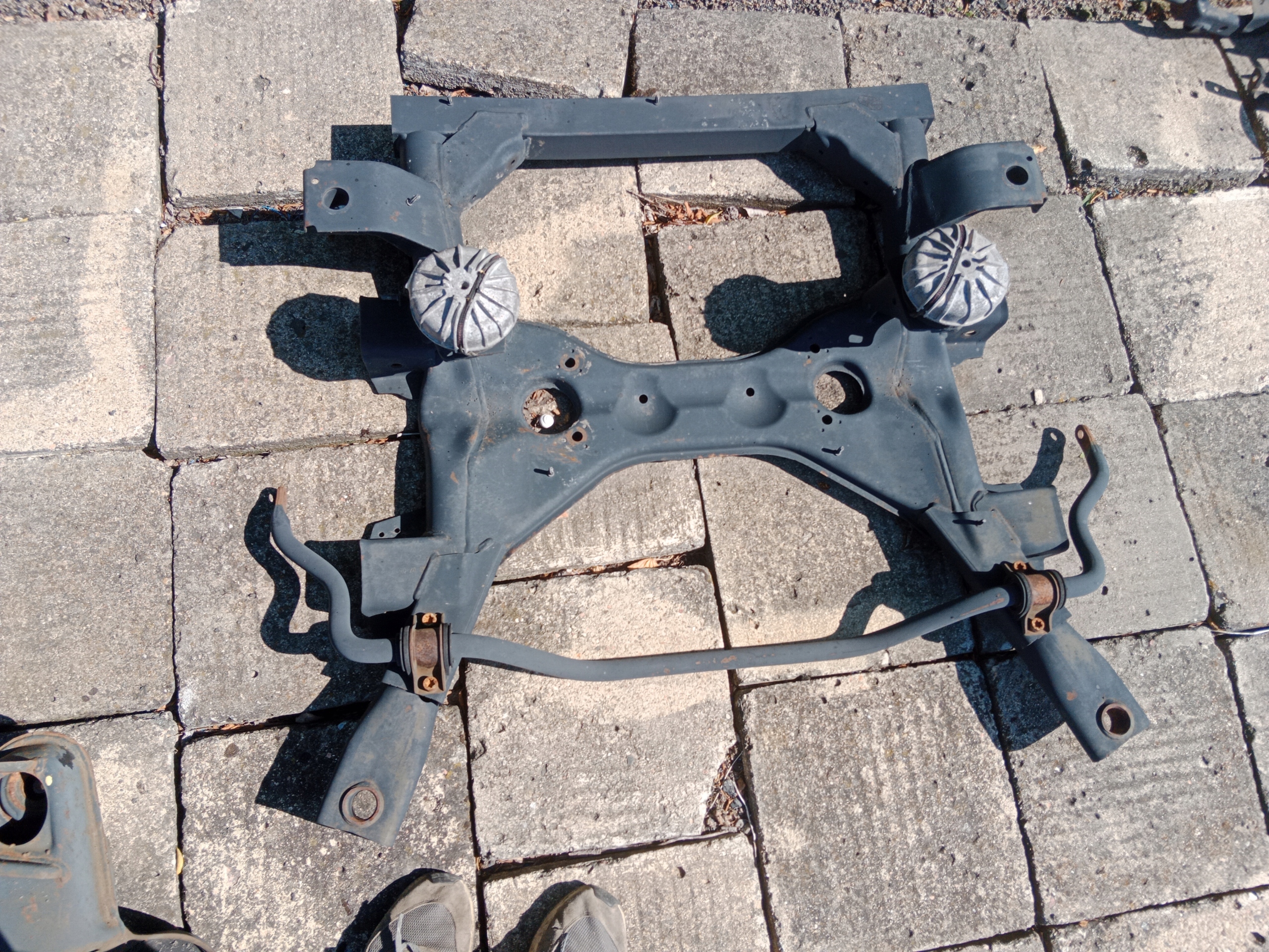 axle beam subframe MERCEDES VITO W639