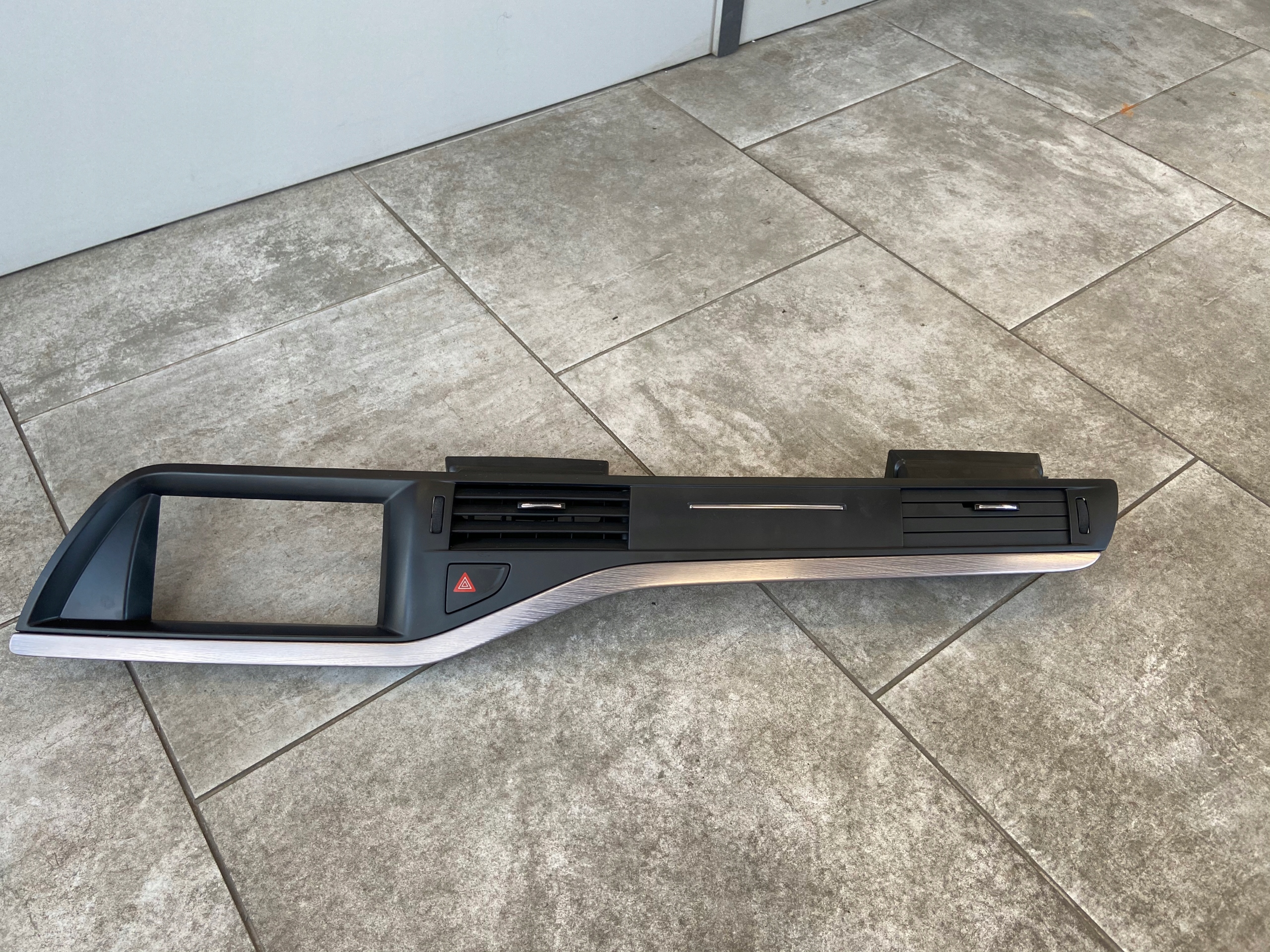 Ramka nawigacji CITROEN C5 III