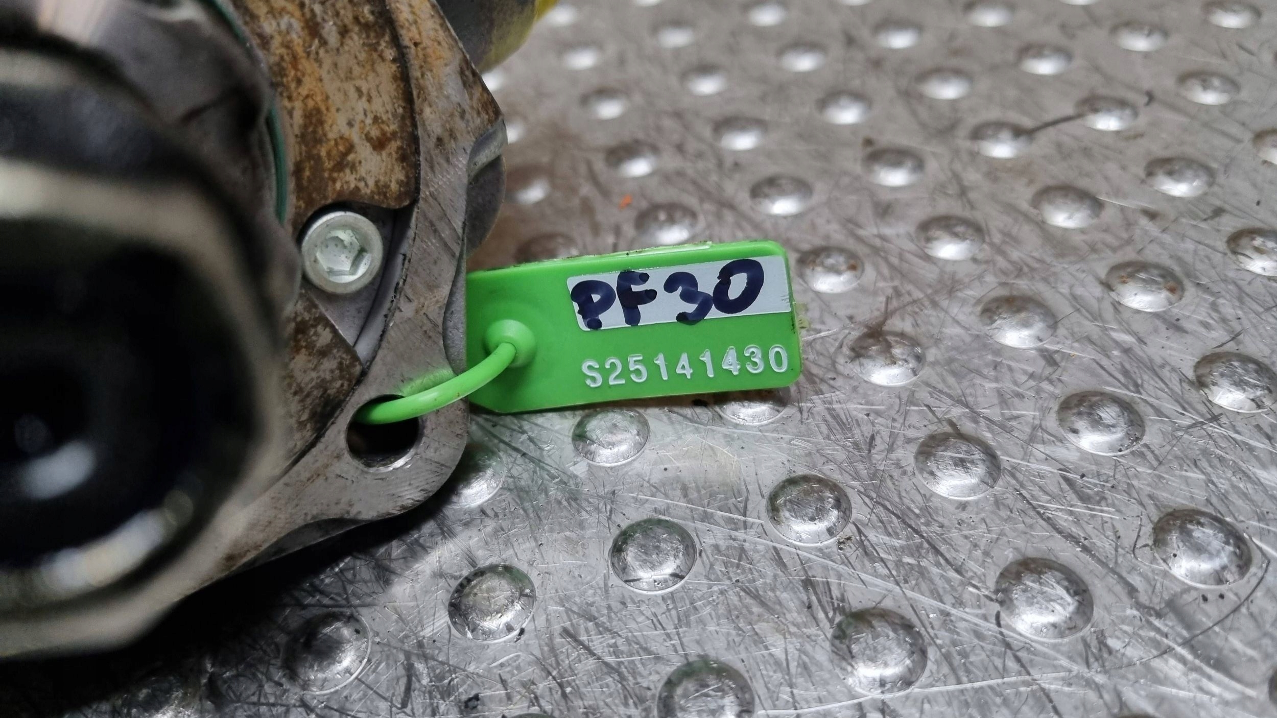 Einspritzpumpe 6C1Q9B395BD FORD TRANSIT MK6 MK7 2.4 TDCI