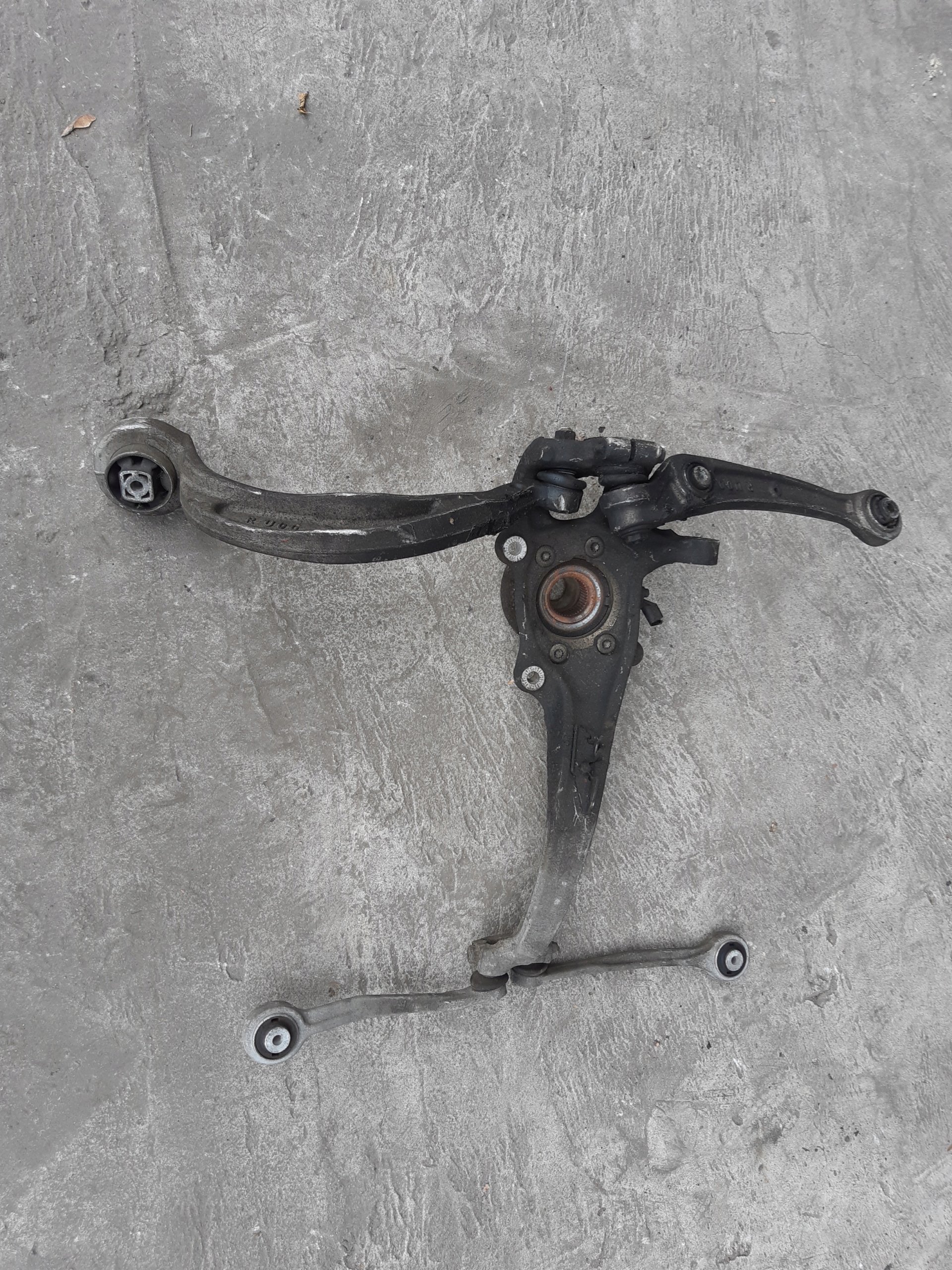 AUDI A4 B8 A5 8T A6 C7 A7 swing right right front 8K0407258G