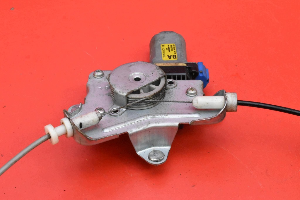window regulator left front EU 25937973 CHEVROLET CAPTIVA 1 and C100 06-11