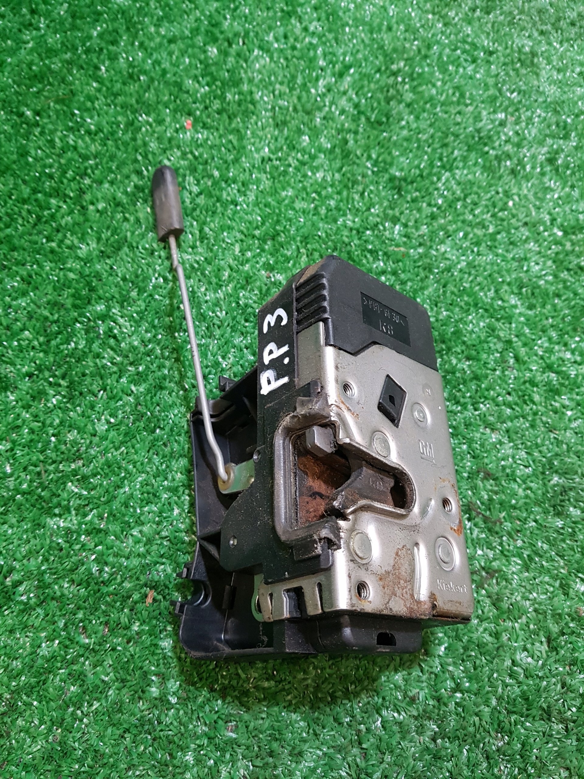 lock door right front RENAULT TRAFIC 2 8200042171