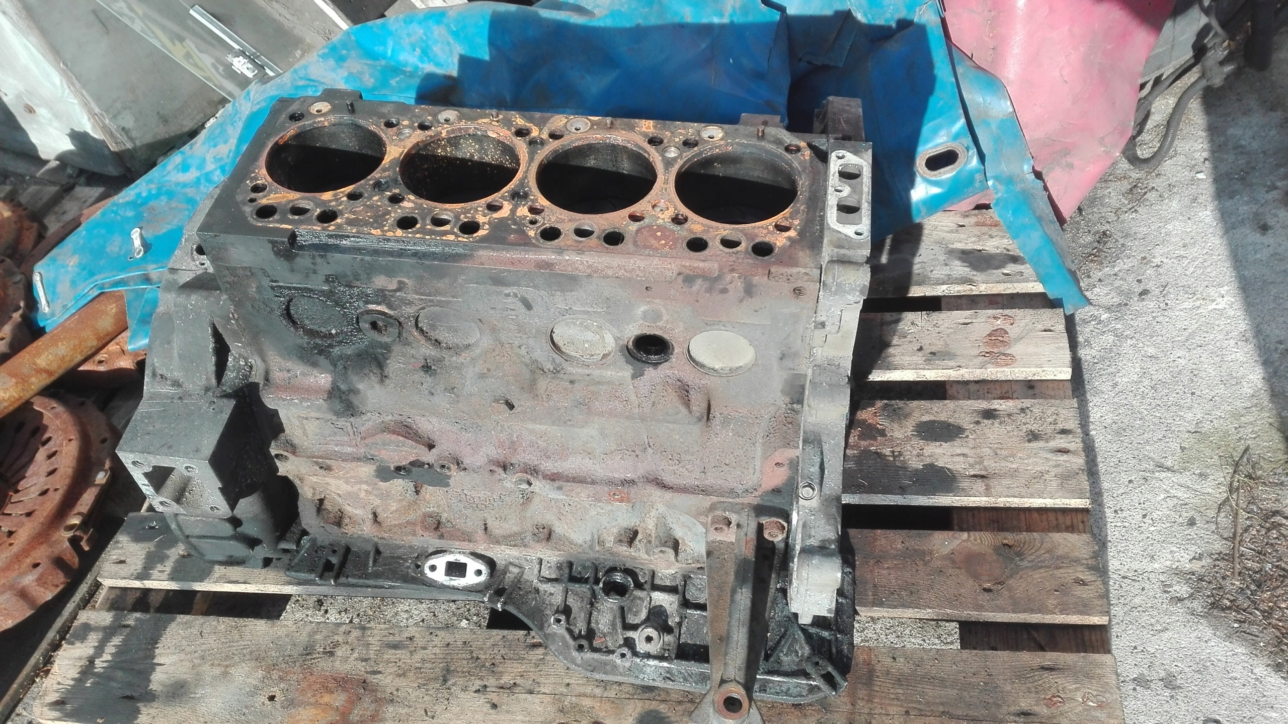 BLOK SILNIKA MAN TGL 180 210 EURO 4 D0834 LFL52