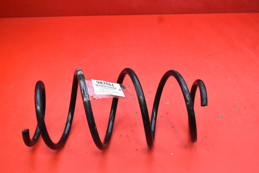 spring front front TOYOTA AURIS 2 II 1.8 HYBRID 136 KM 15-18