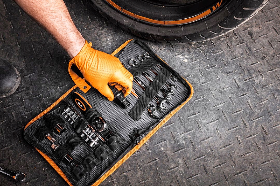 ZESTAW NARZĘDZI MOTOCYKLOWYCH DO MOTOCYKLA NEO Marka Neo Tools