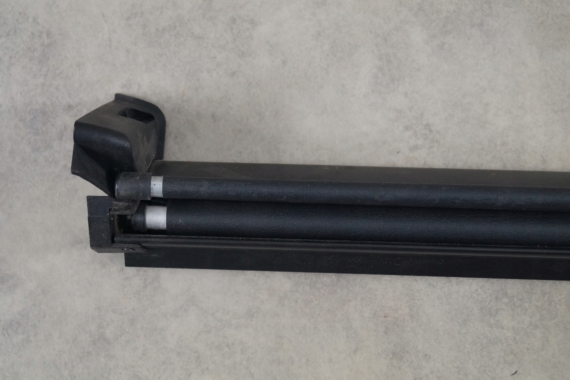 ROLETA BAGAŻNIKA MERCEDES SLK R170 96-00 Producent części Inny