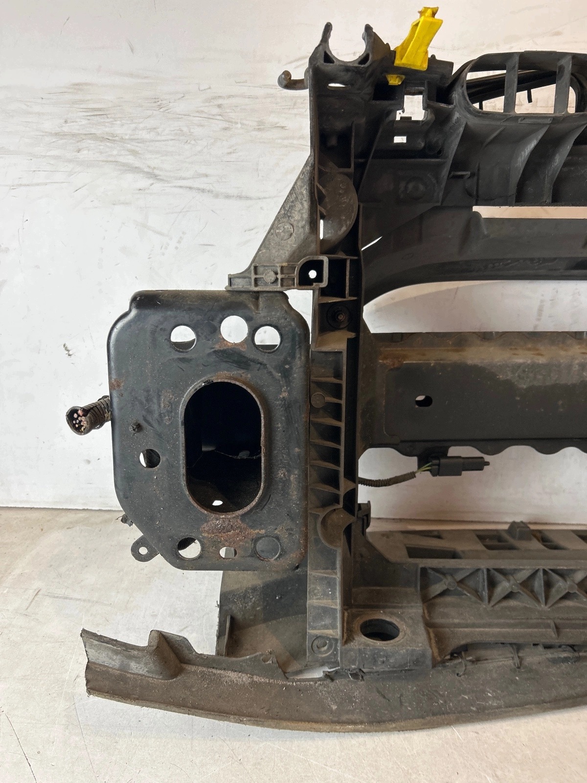 support panel for radiators pillar sider Ford Fiesta Mk7 1.4 TDCI