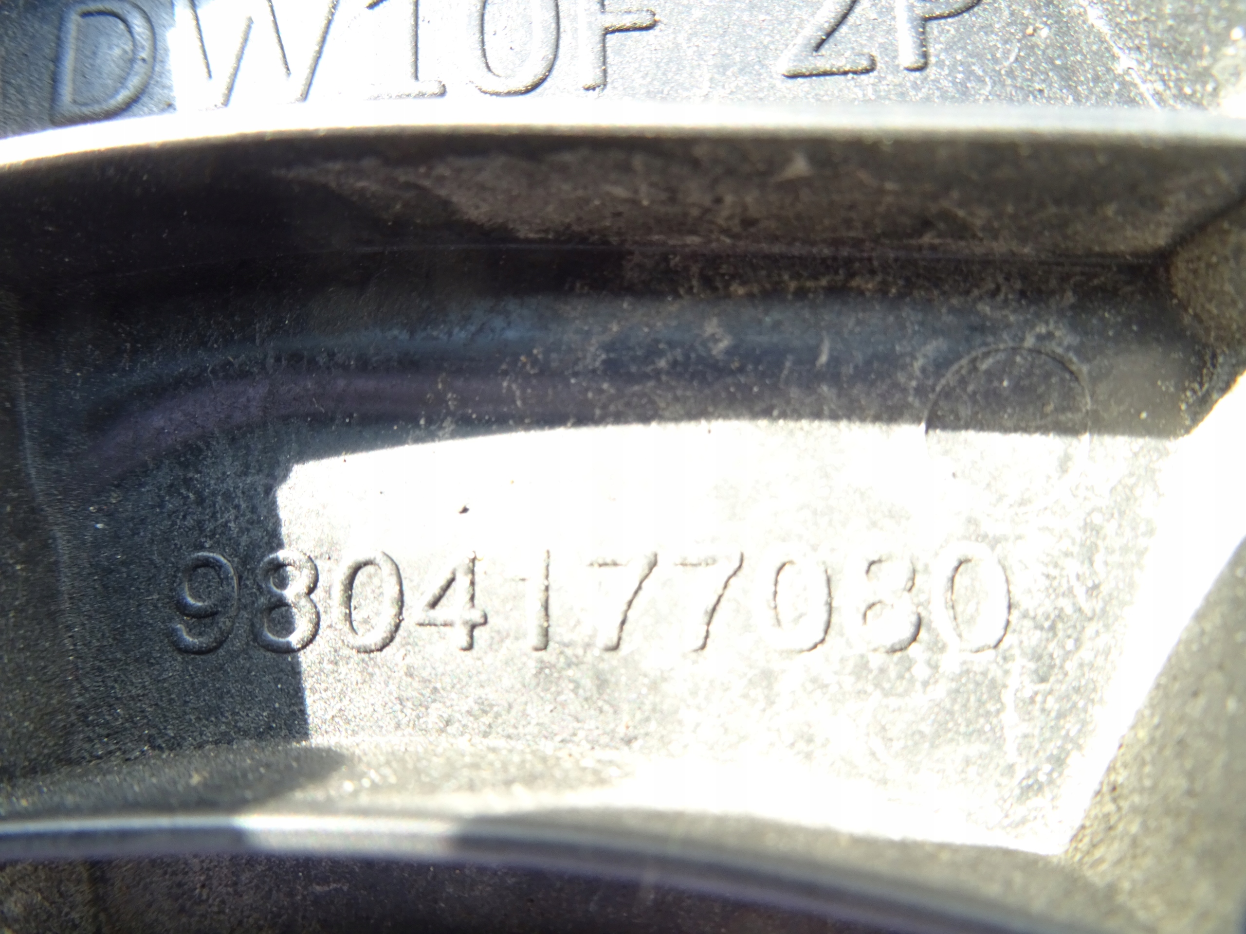 C4 GRAND PICASSO II 2.0 BlueHDI OSŁONA KOŁA PASOWEGO 9804177080 Producent części Citroen OE