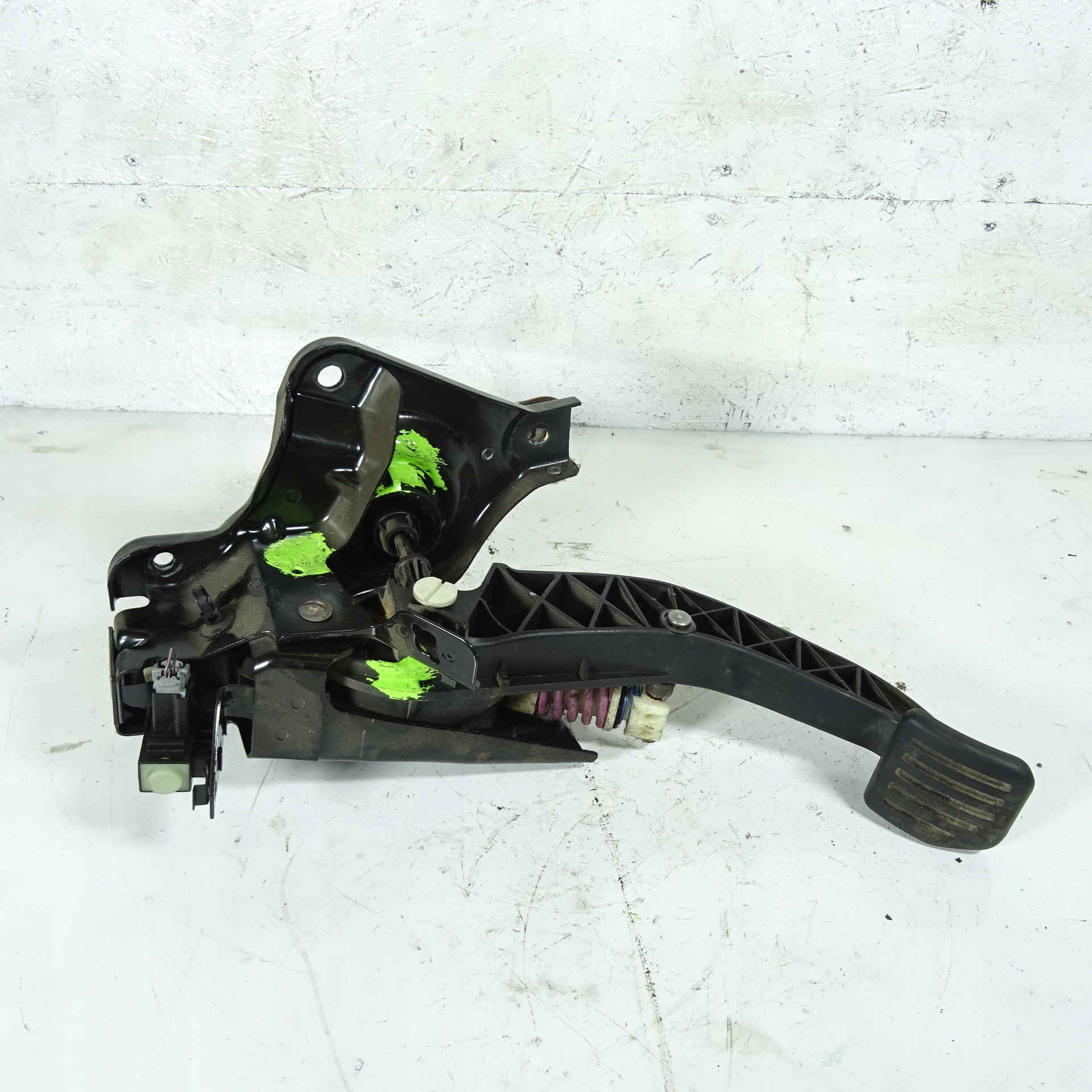 FORD MONDEO MK4 2.5B PEDAŁ SPRZĘGŁA 7G9N-7B633-YB