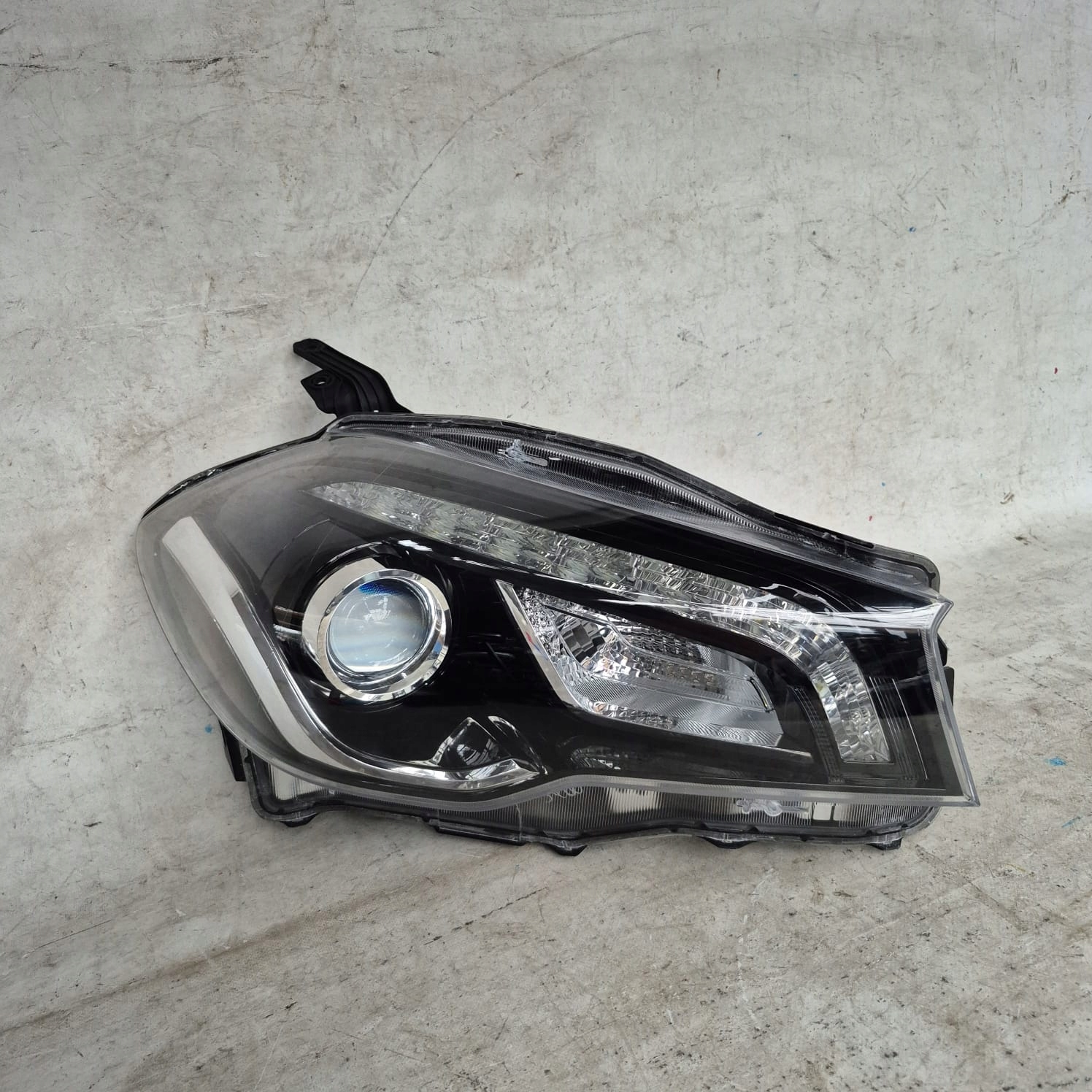 SUZUKI SX4 S-CROSS LIFT 16- light right front front FULL LED 100-18738