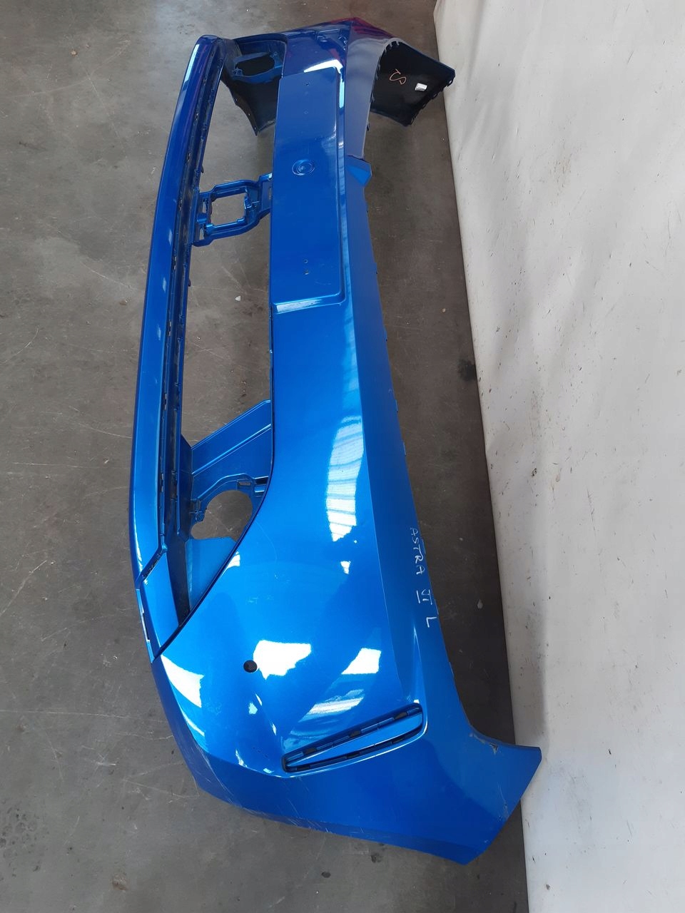 bumper front front Opel Astra L VI