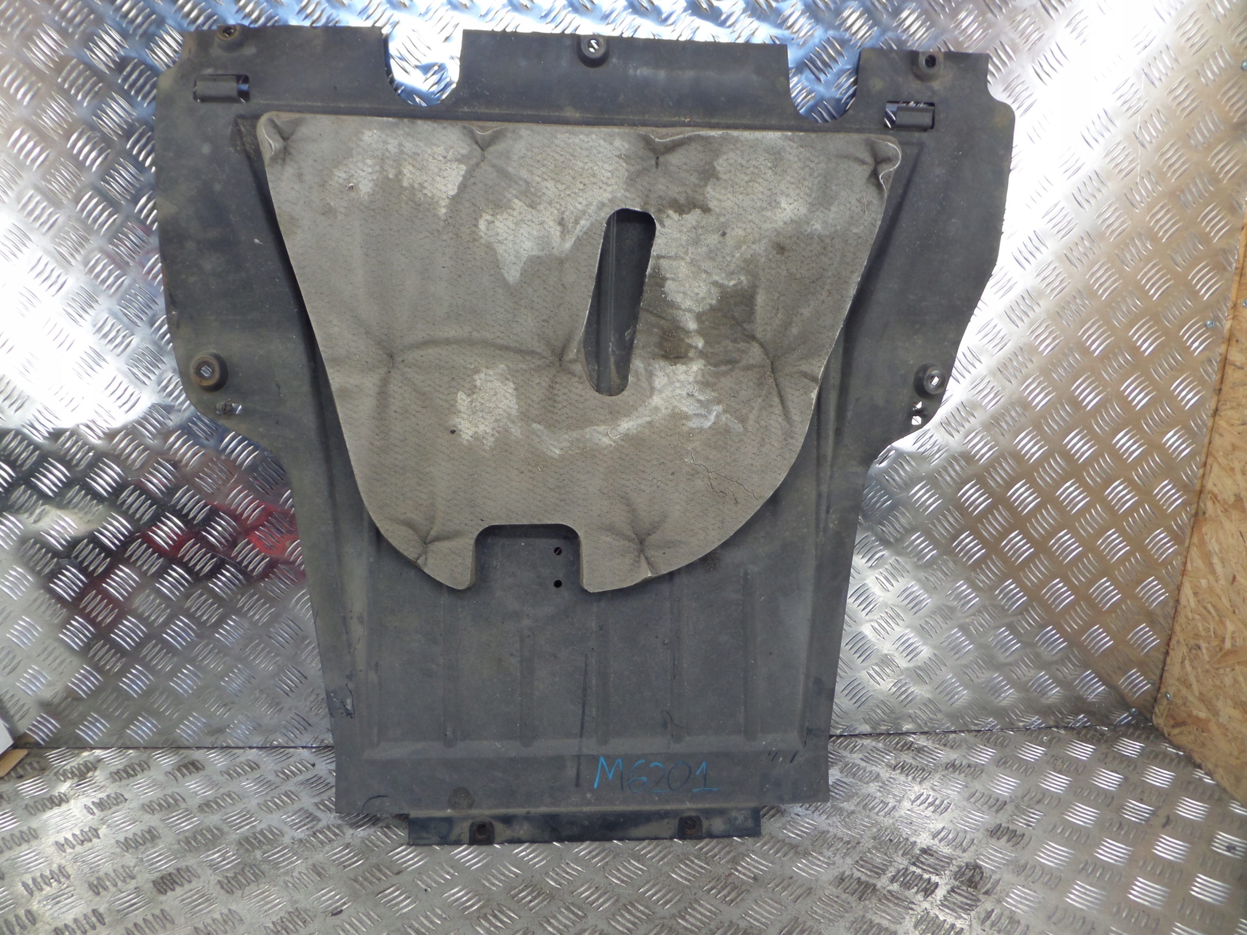 cover cover floor below engine RENAULT CLIO IV 8200540585
