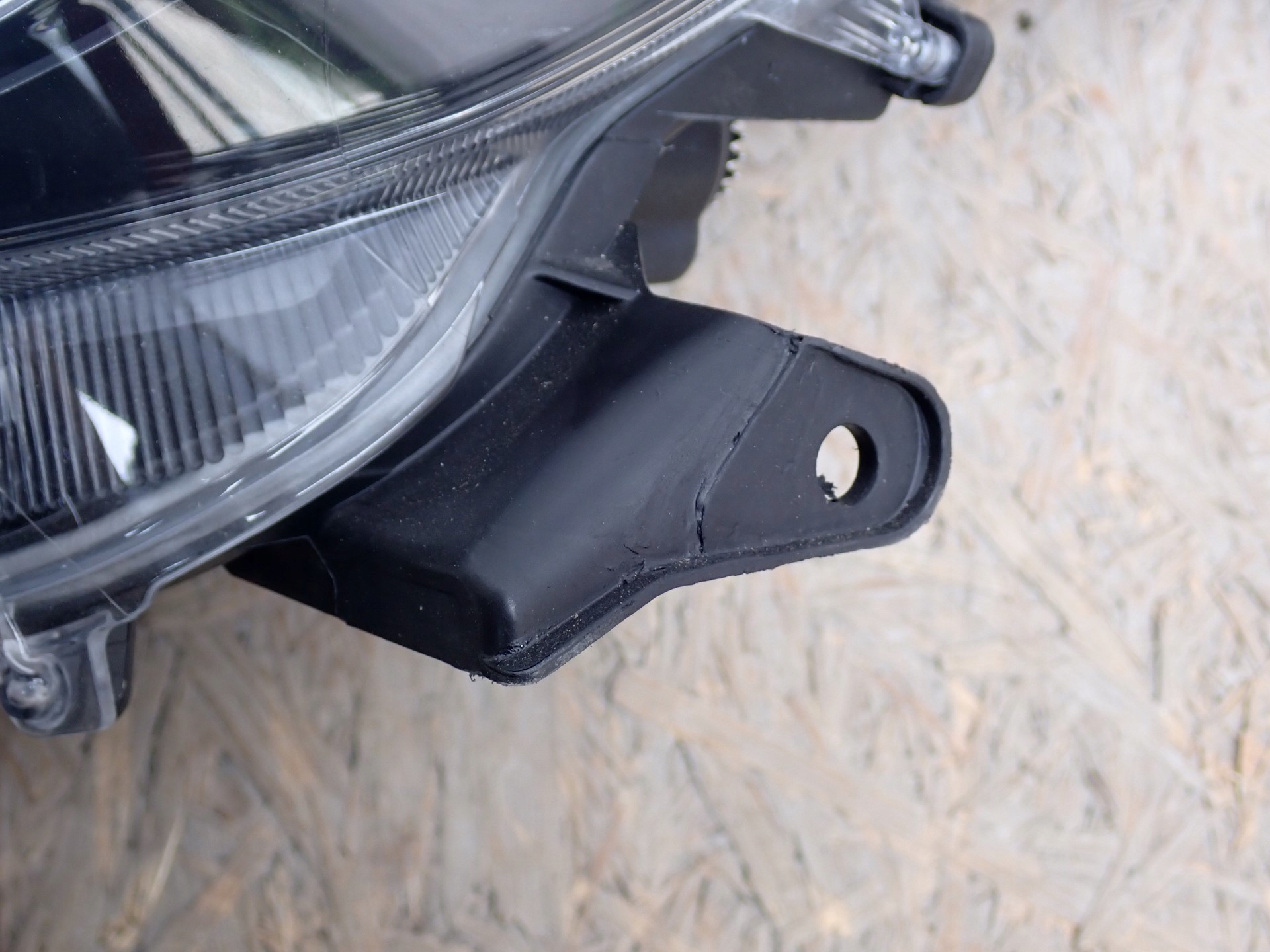 light left REFLEKTOR left TOYOTA YARIS 4 IV P21 2020- 81170K0060