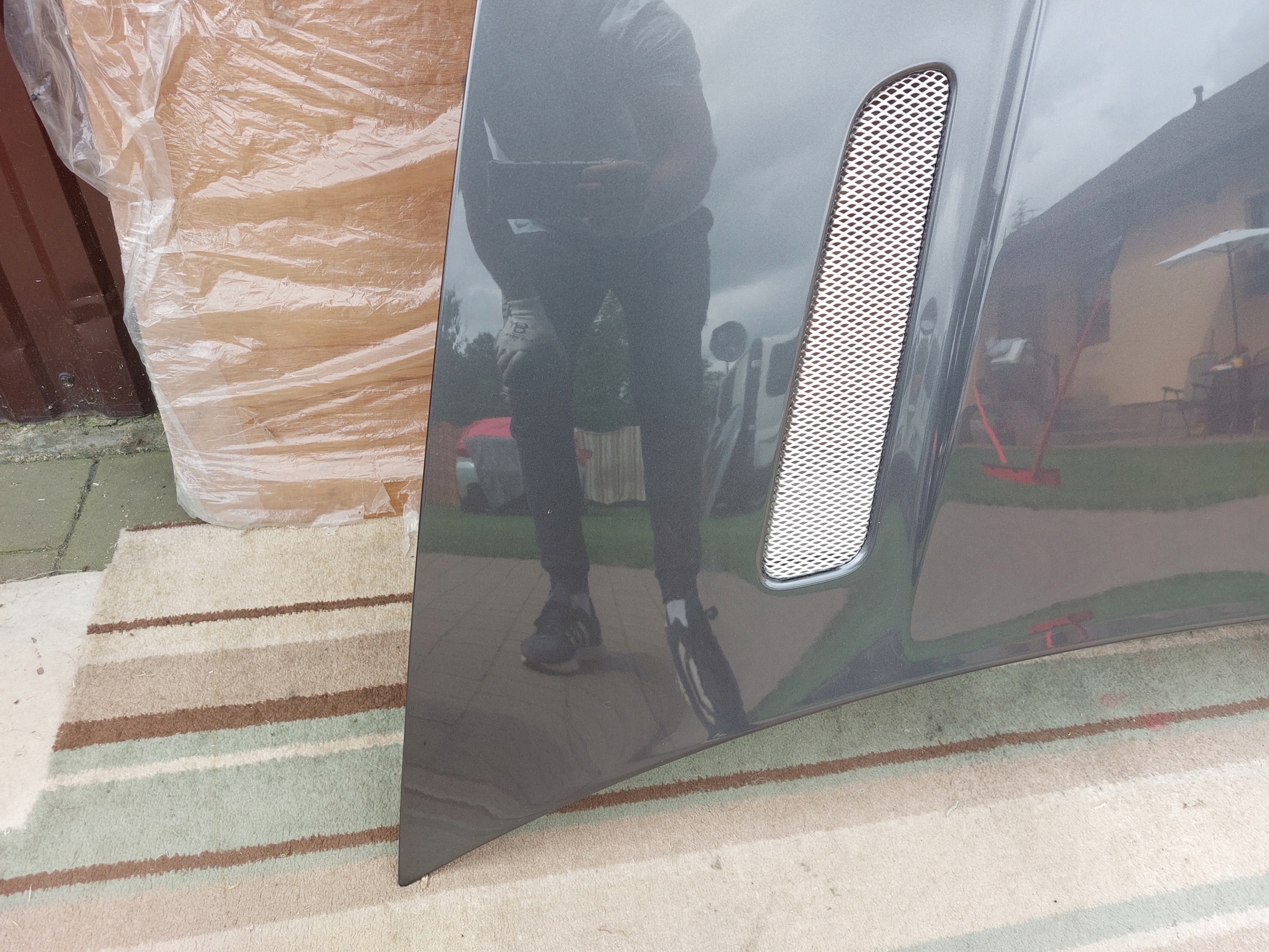 bonnet ASTON MARTIN VANTAGE V8 COUPE 17r grey METEORITE SILVER