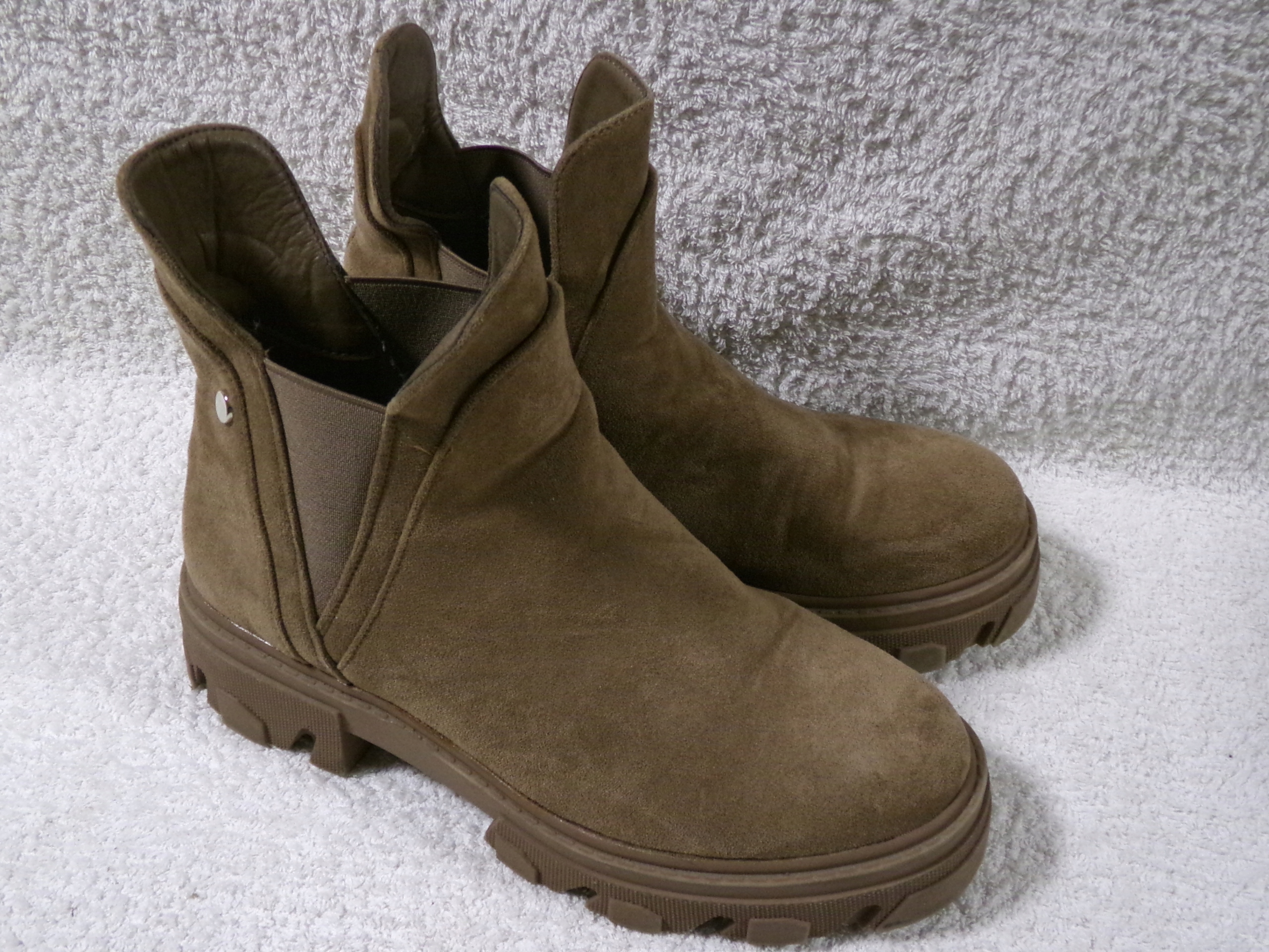 BOOTKI DAMSKIE ZAMSZOWE 39