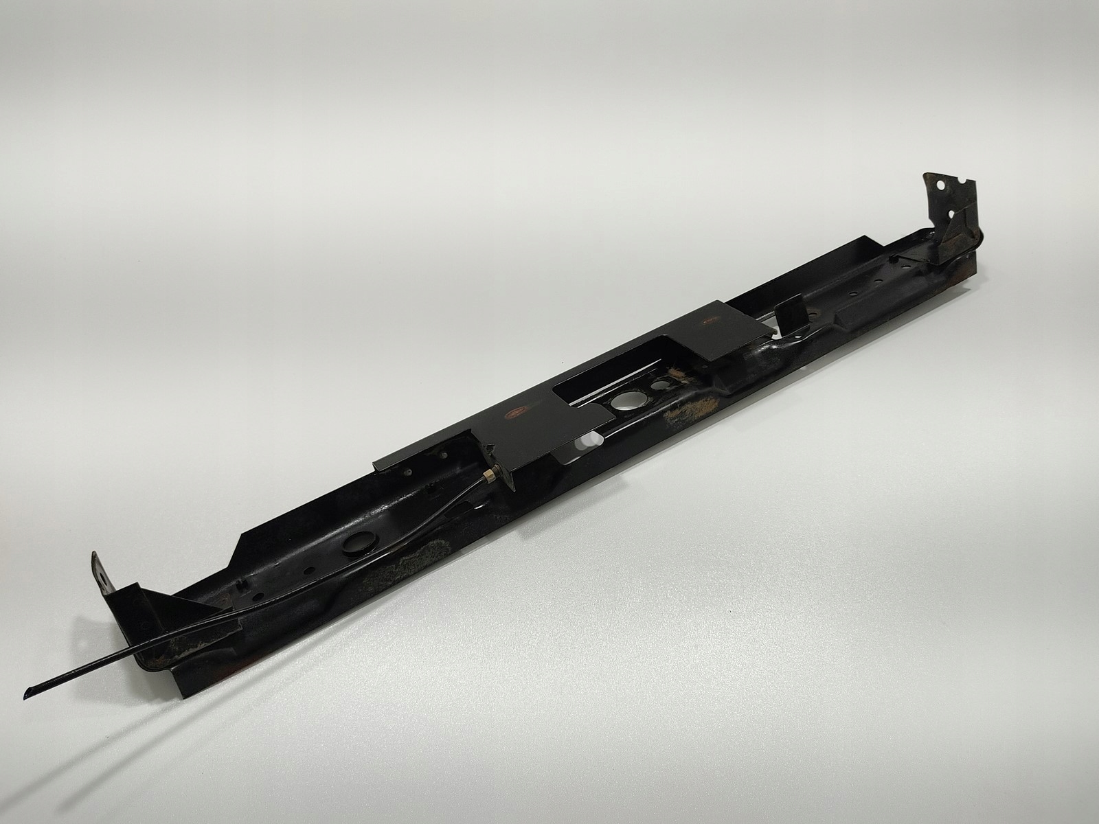 tension belt upper sider pillar front front LAND ROVER DEFENDER TD5 1999-06