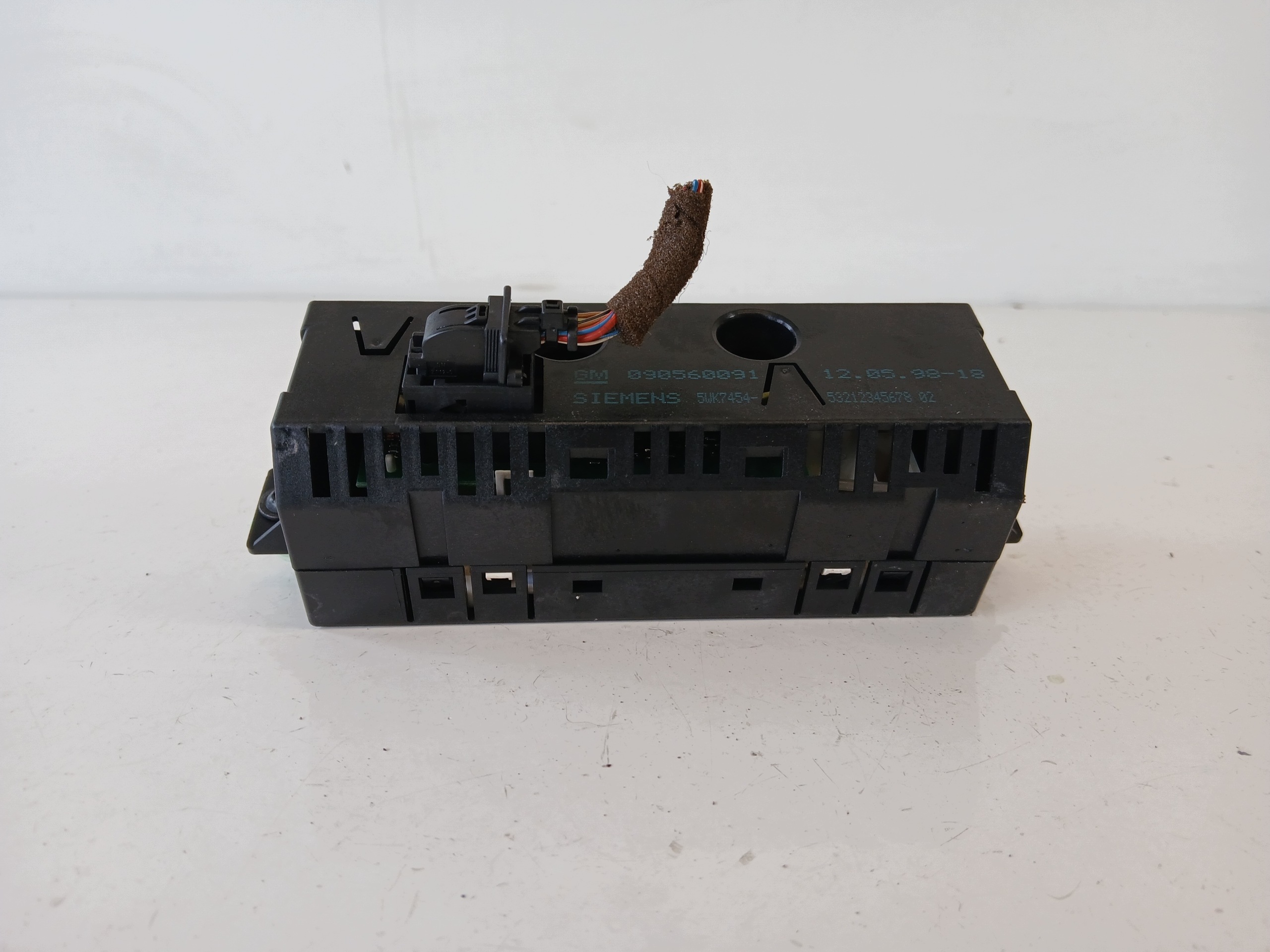 OPEL ASTRA II G display clock 090560091