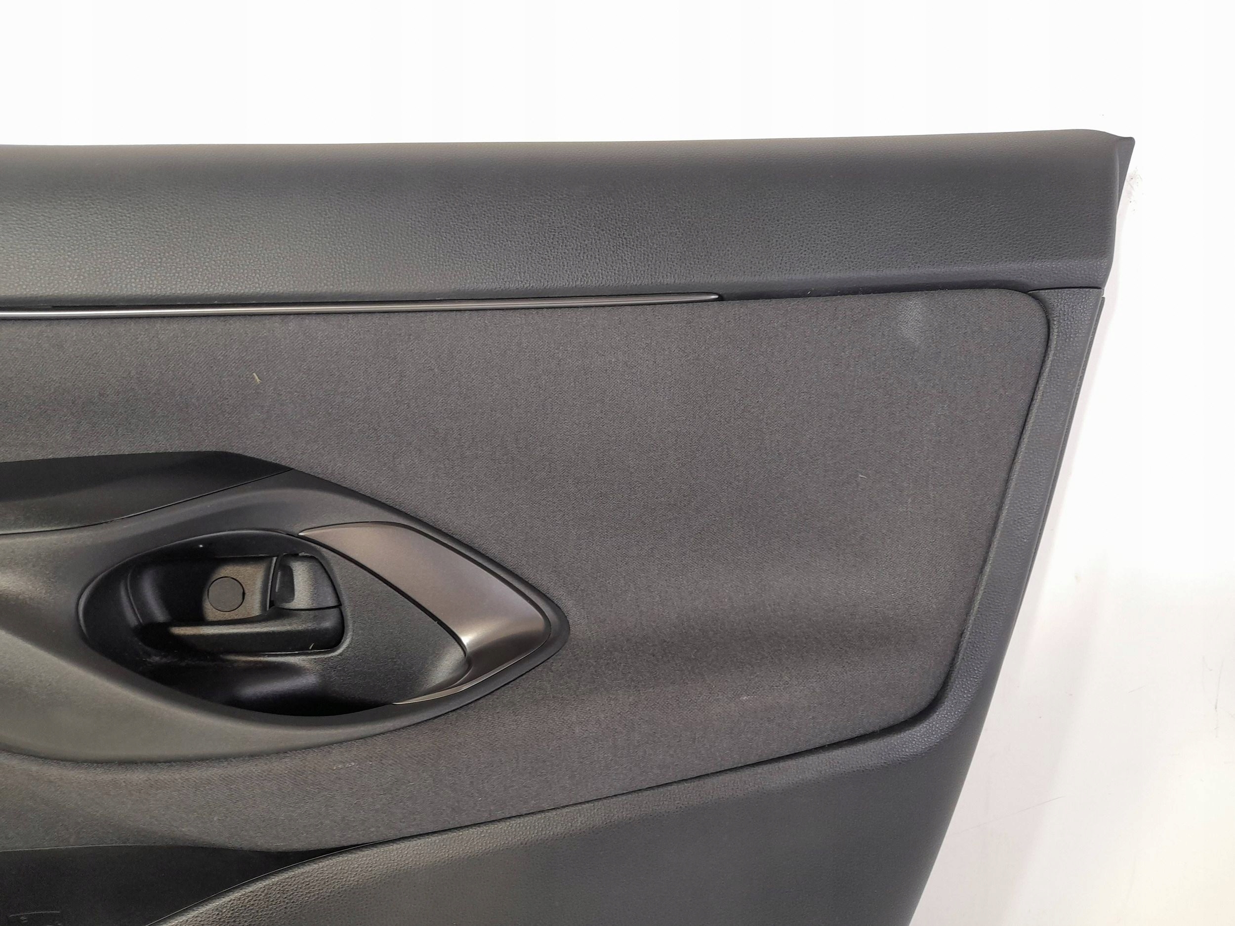 Toyota Yaris Cross side door front right 676100DP21C2 (ET219)