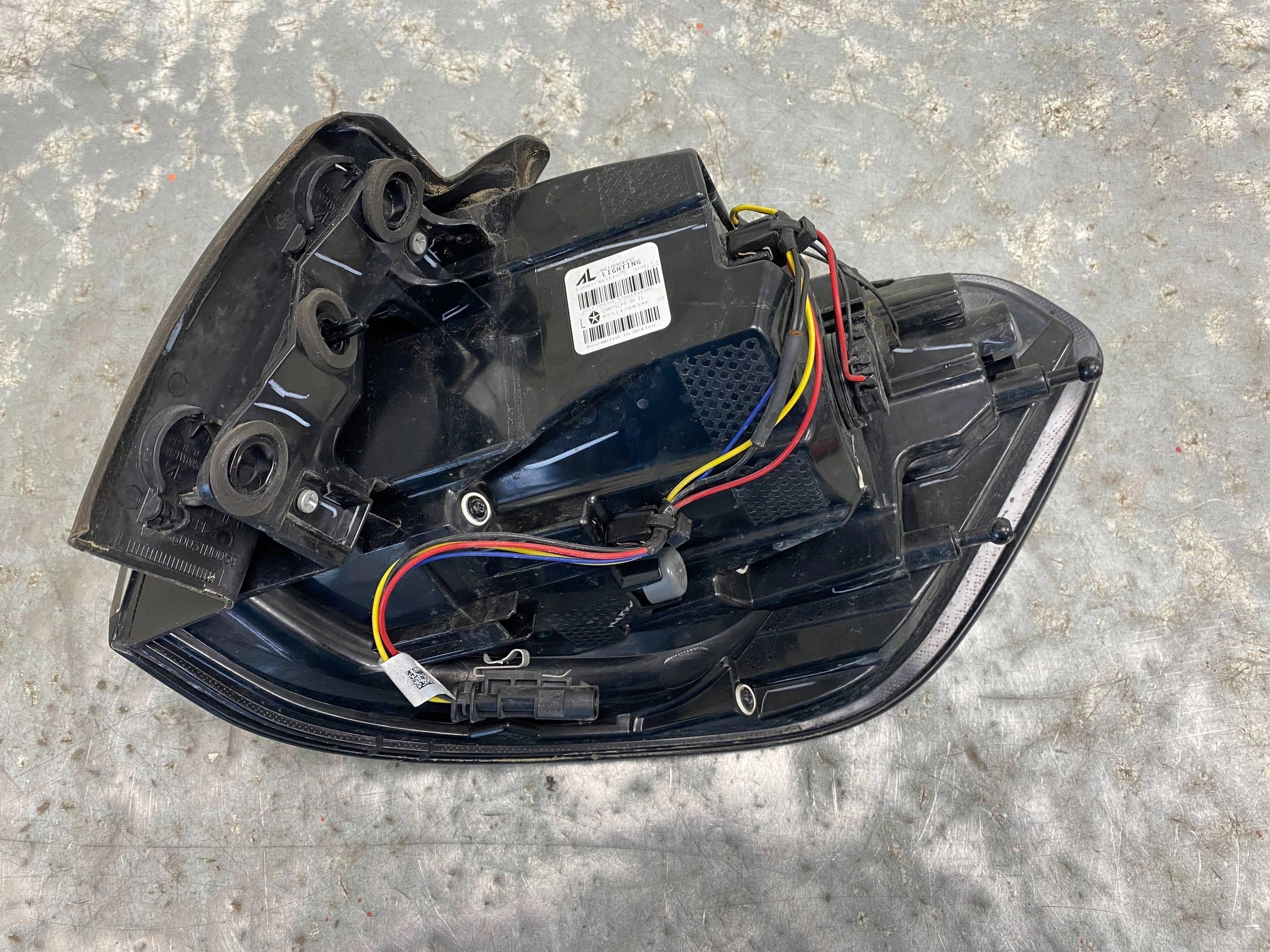 JEEP COMPASS II originál light left rear part rear W fender P55112683AE