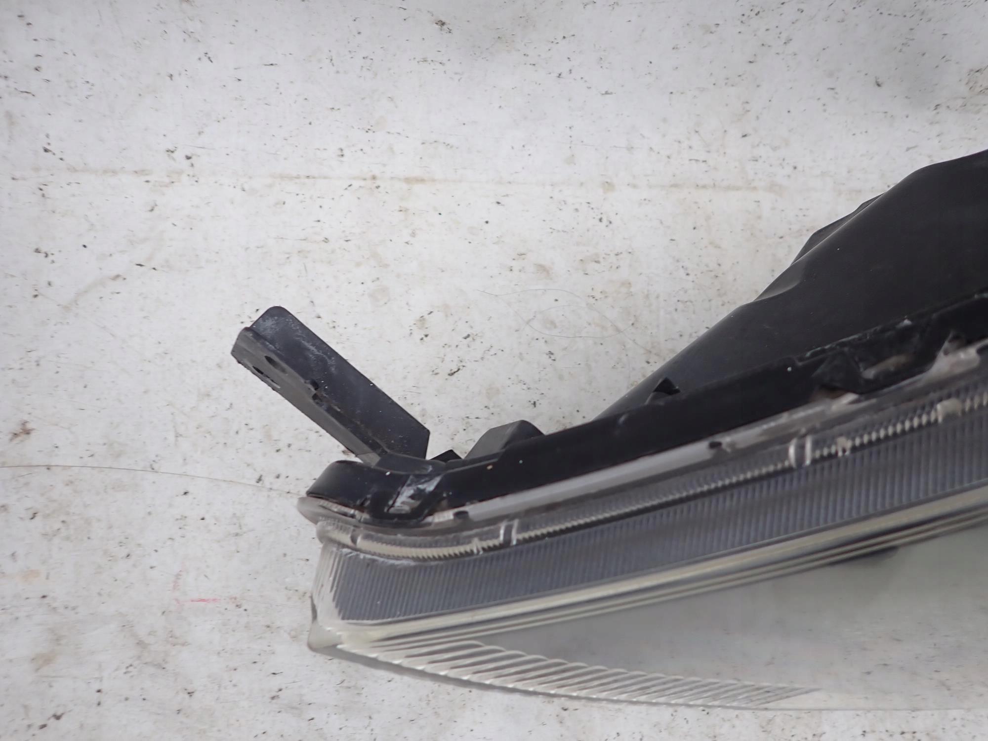 MITSUBISHI OUTLANDER II 2 06-10 light front left