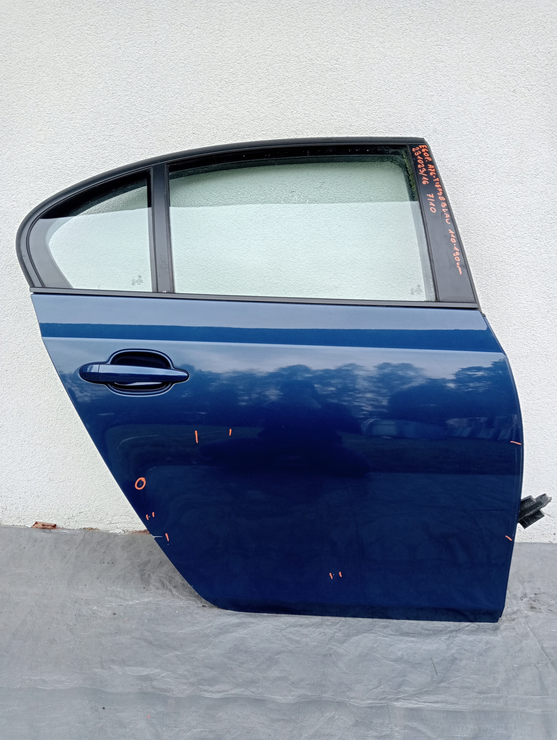 DRZWI PRAWY TYŁ BMW E60 A76