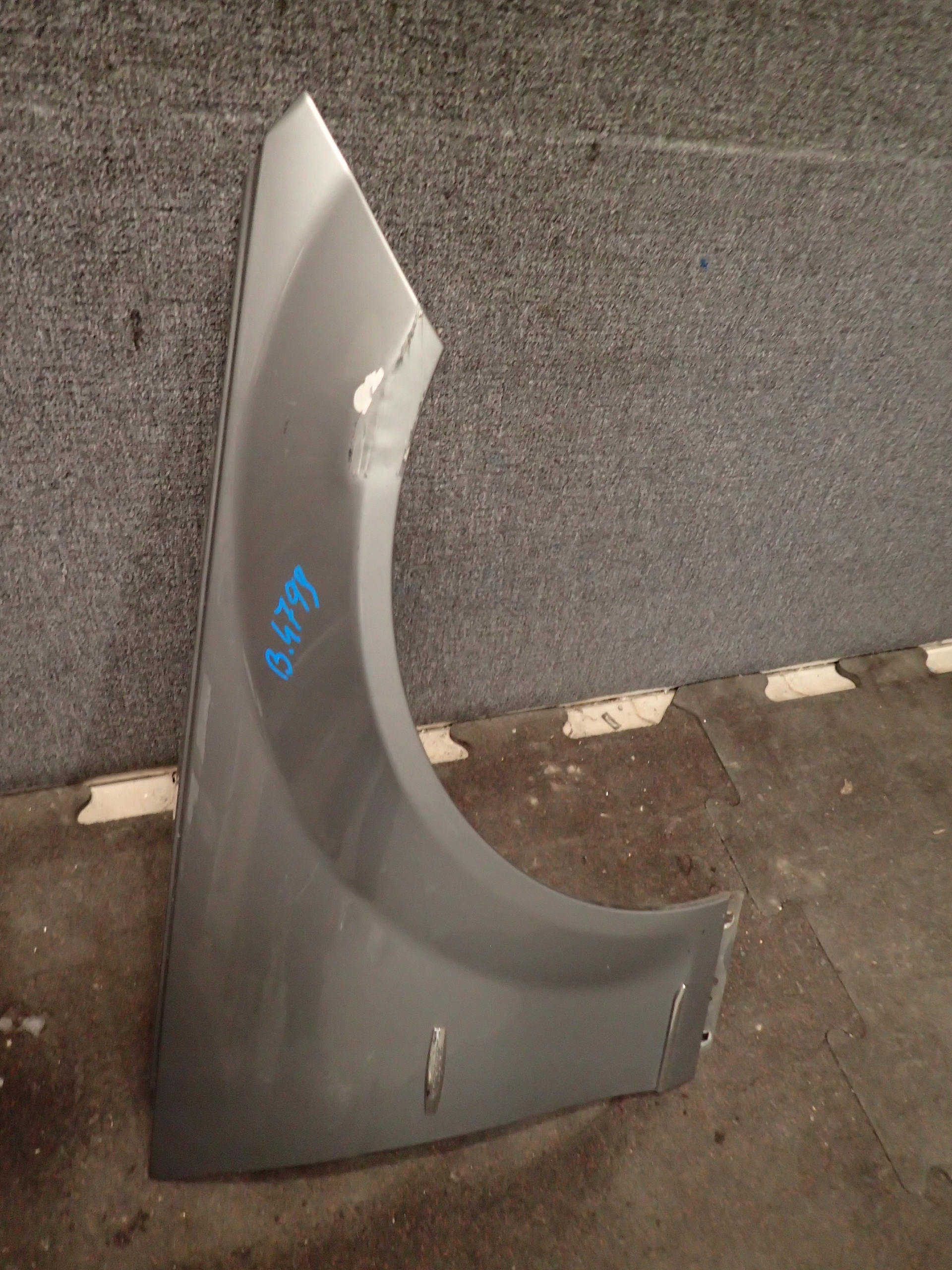 fender front right MERCEDES C KLASA W204