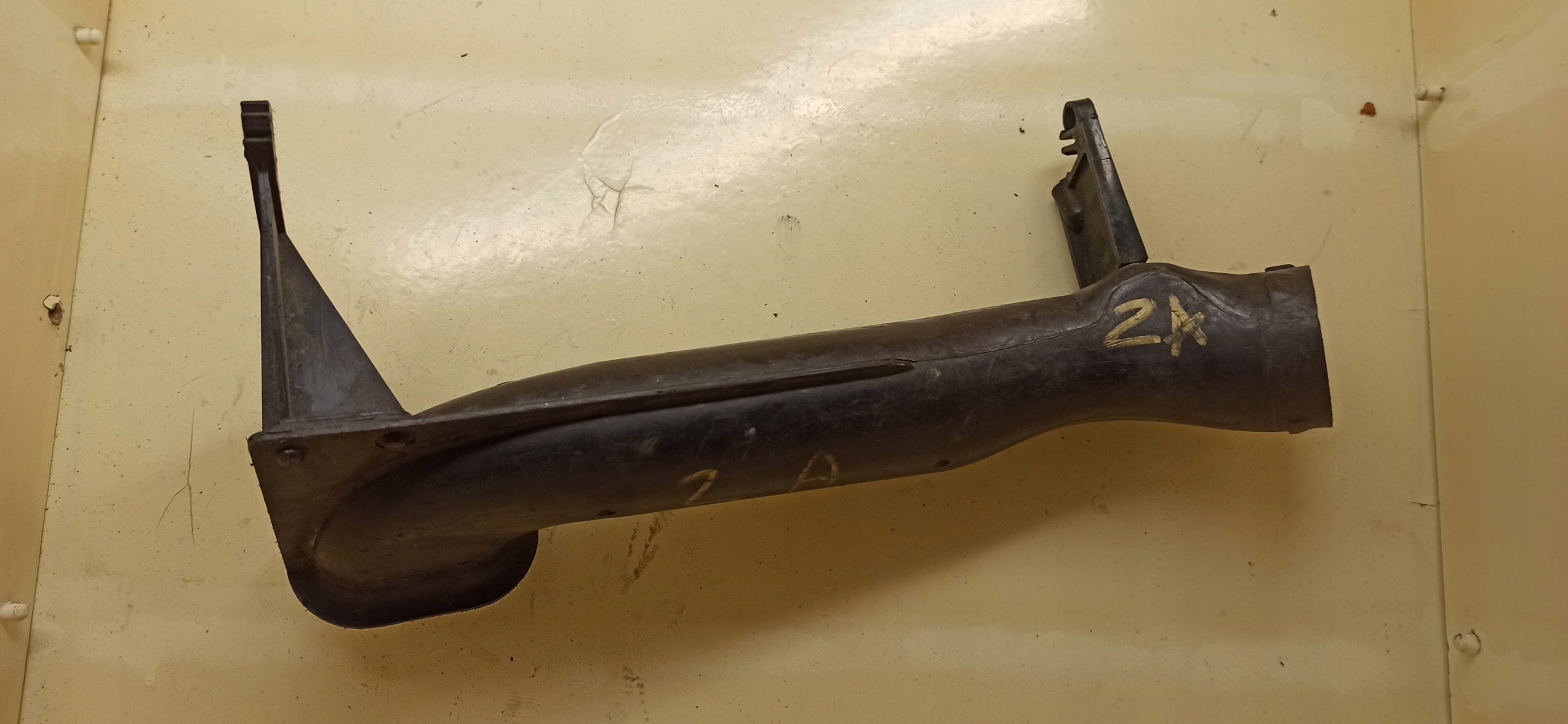 air hose OPEL ZAFIRA A 2.2 DTI 9202936