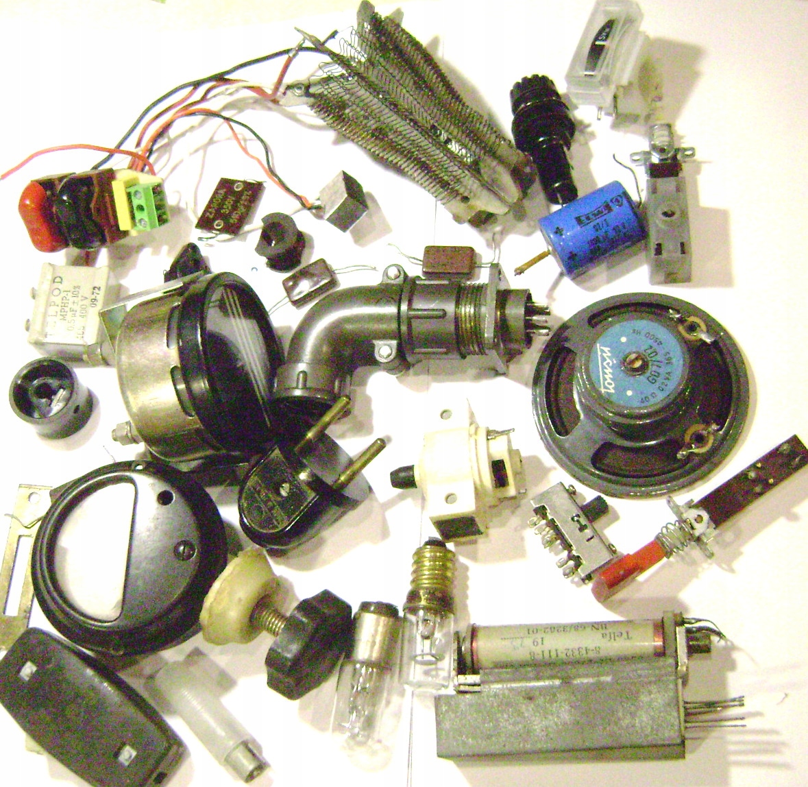 CZEŚCI ELEKTRONICZNE różne MIX z PRl u