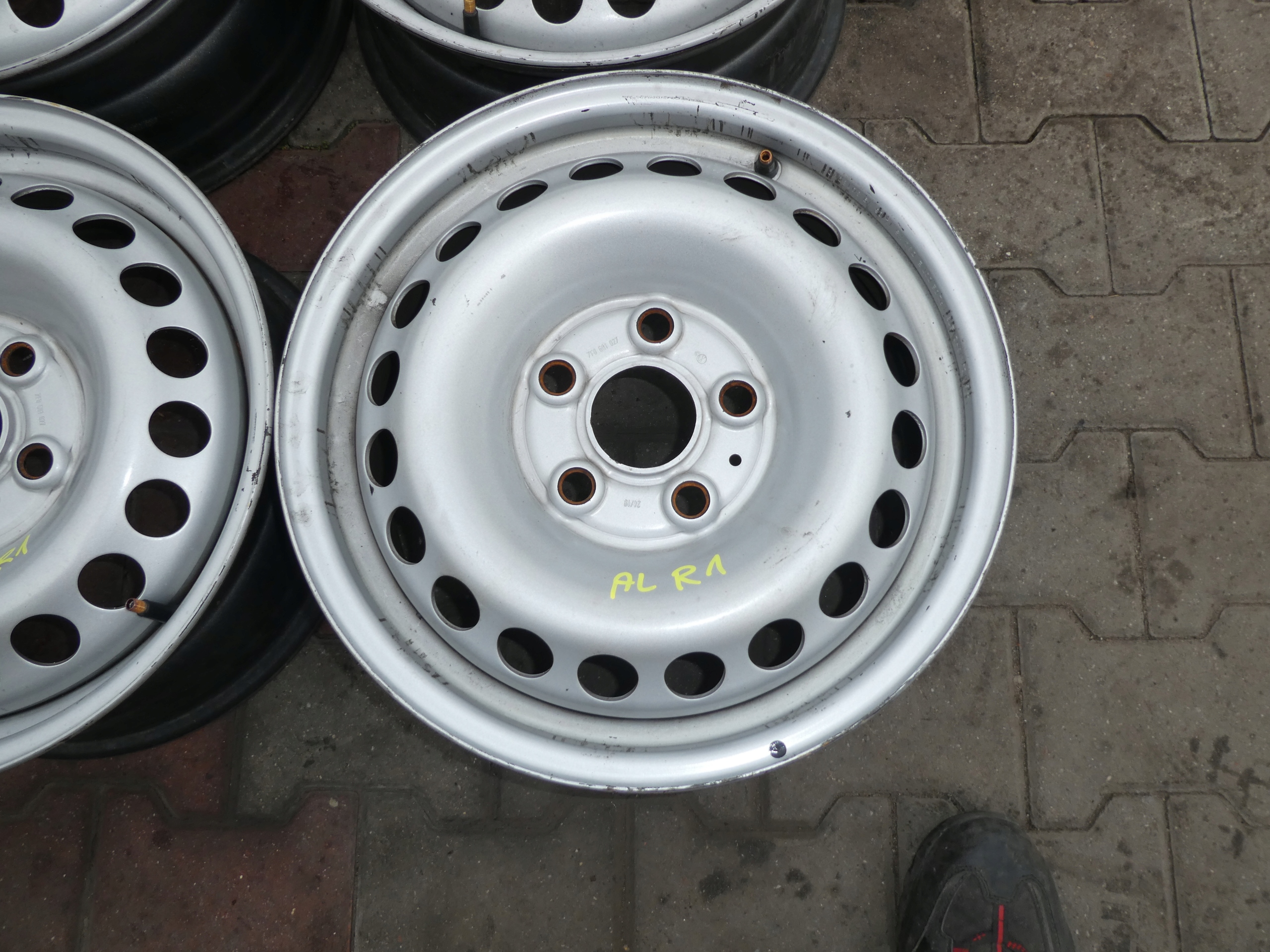 VW T5 T6 CERCHI FERRO 7E0601027 16CALI ET51