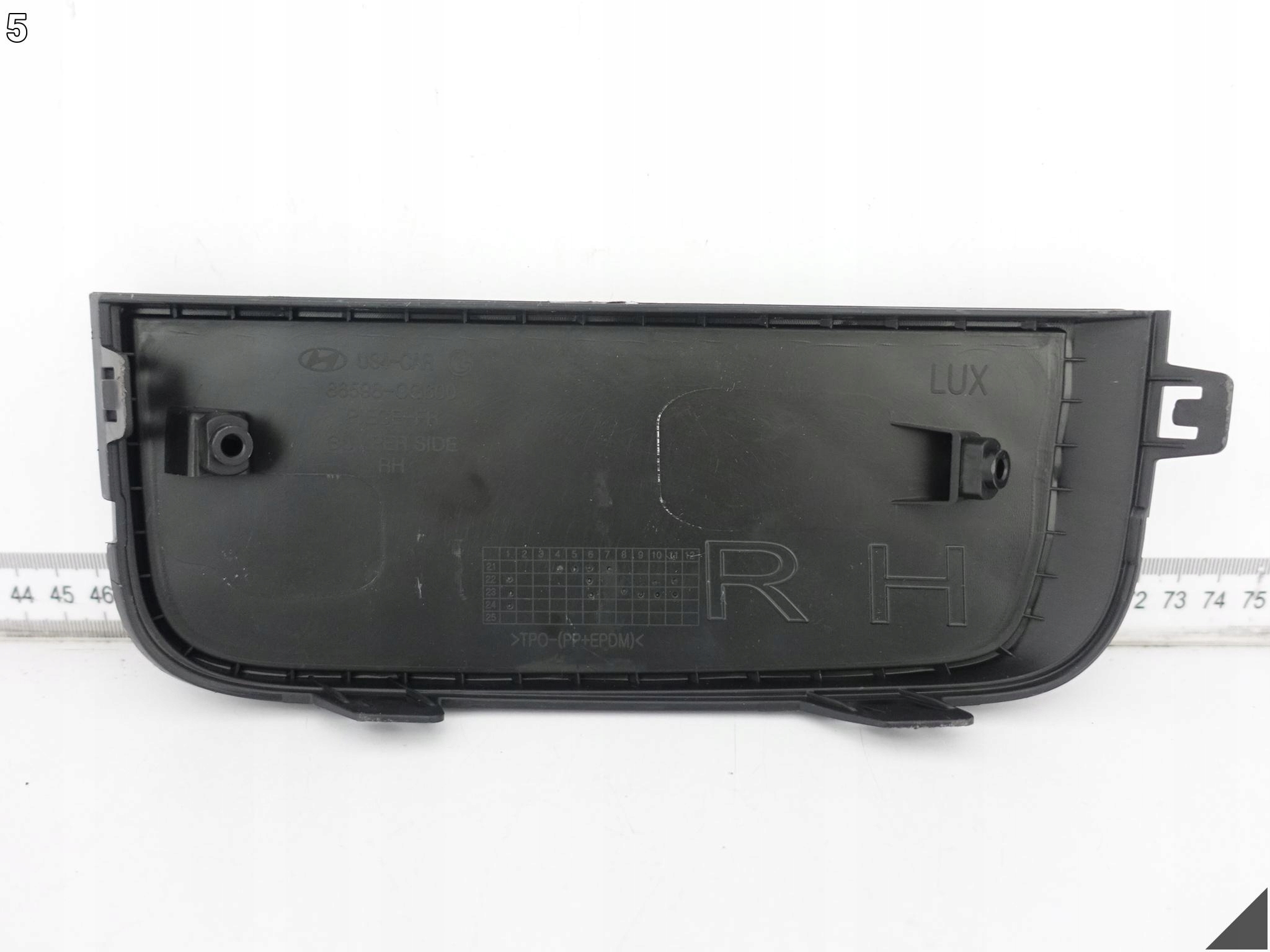 HYUNDAI STARIA 21- bumper grid front PREKLADgrill spoiler right front