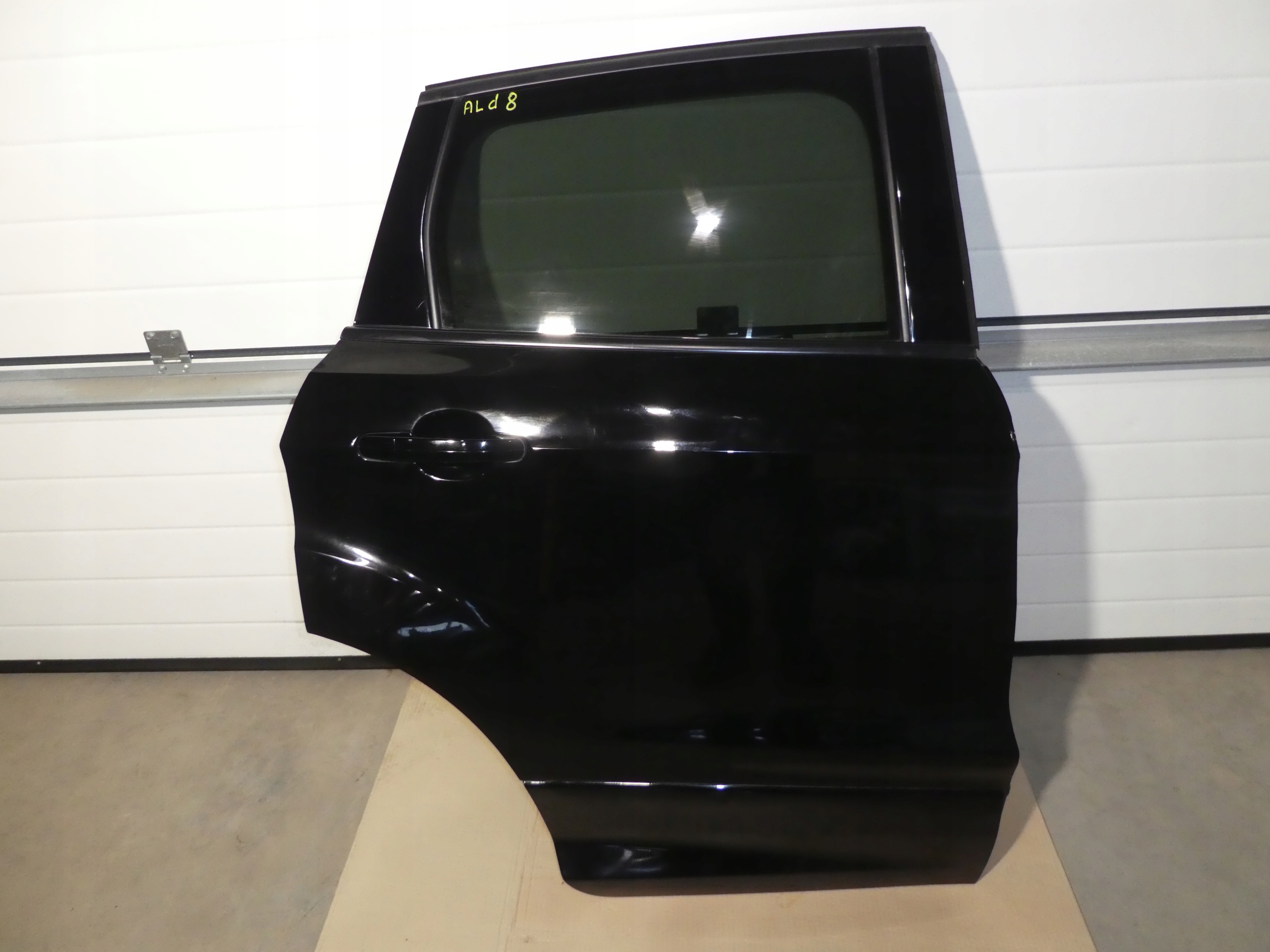 FORD KUGA II mk2 ST-line door right rear part complete black,