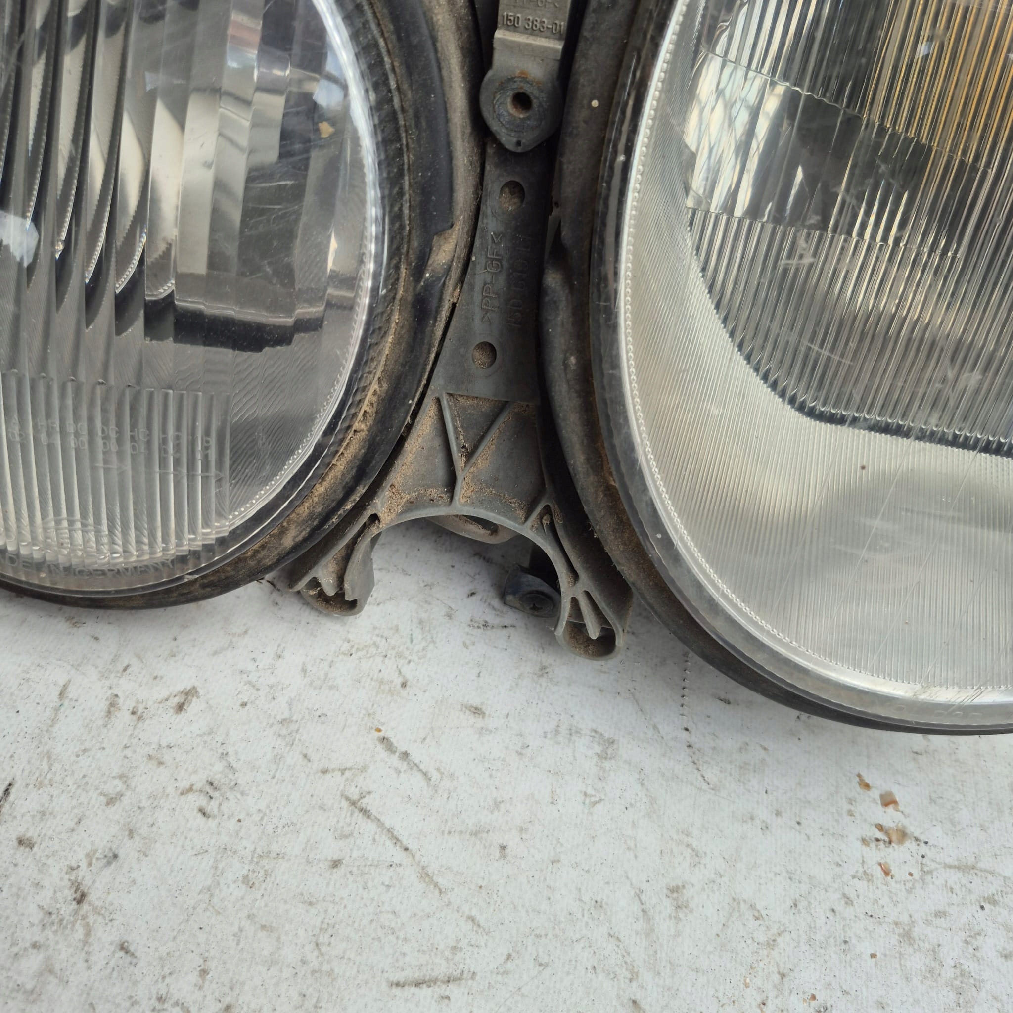 MERCEDES E KLASA W210 LIFT 99- light left front front