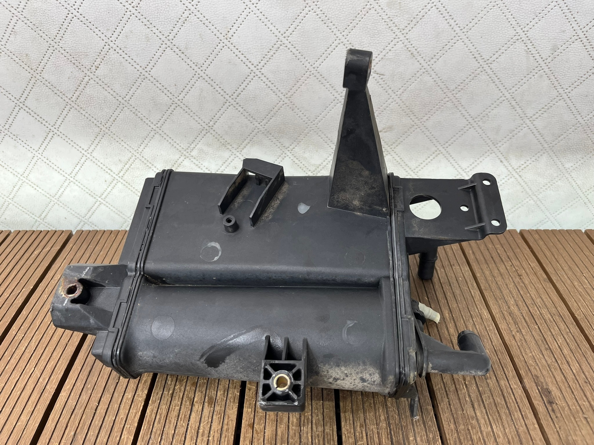 VW NEW BEETLE 97-10 1C0 2.0B Kohlenstofffilter 1C0201801C OE