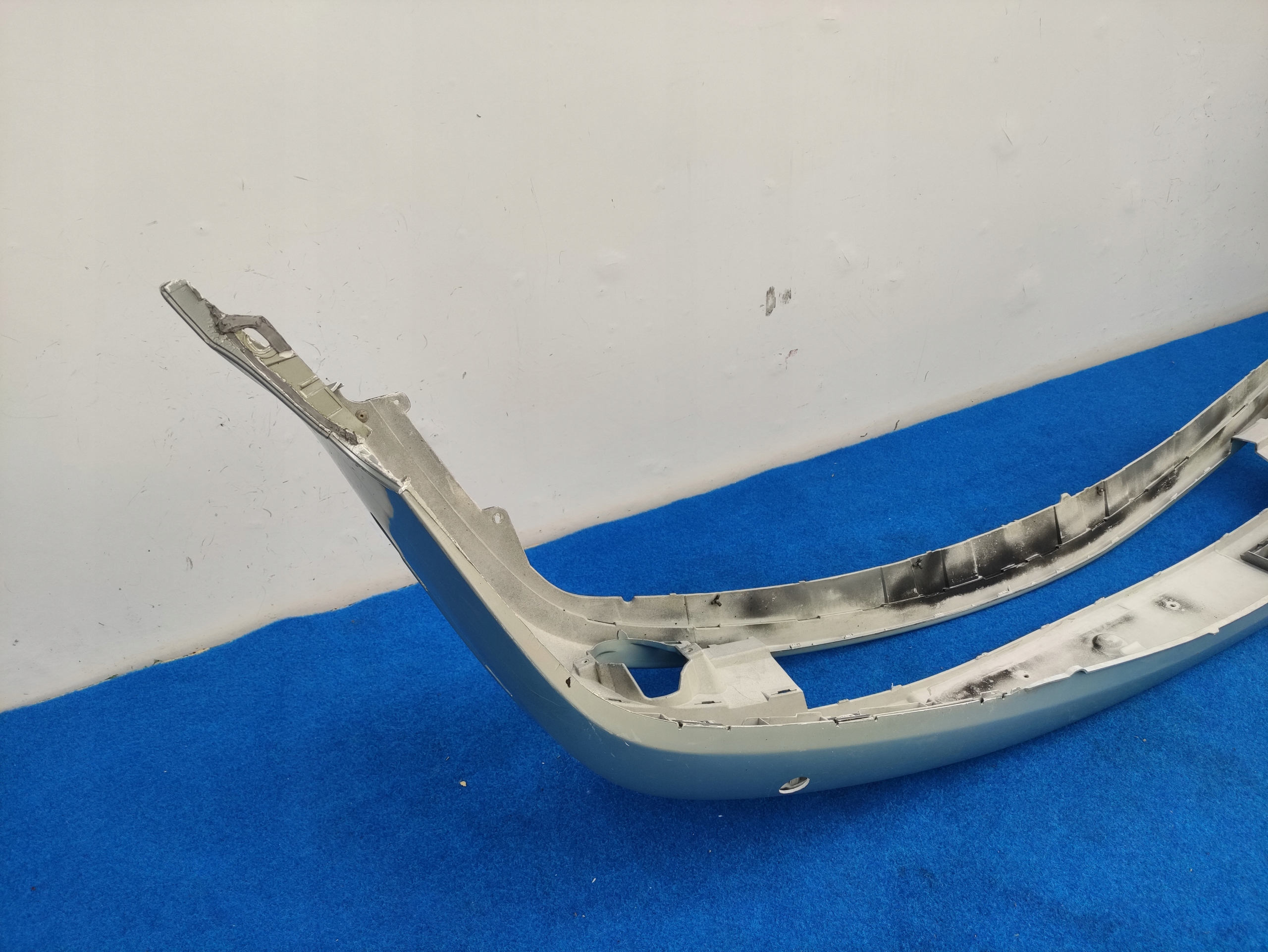 RENAULT LAGUNA 2 II 01-05 ROK bumper front below washers 8200008270 RB103