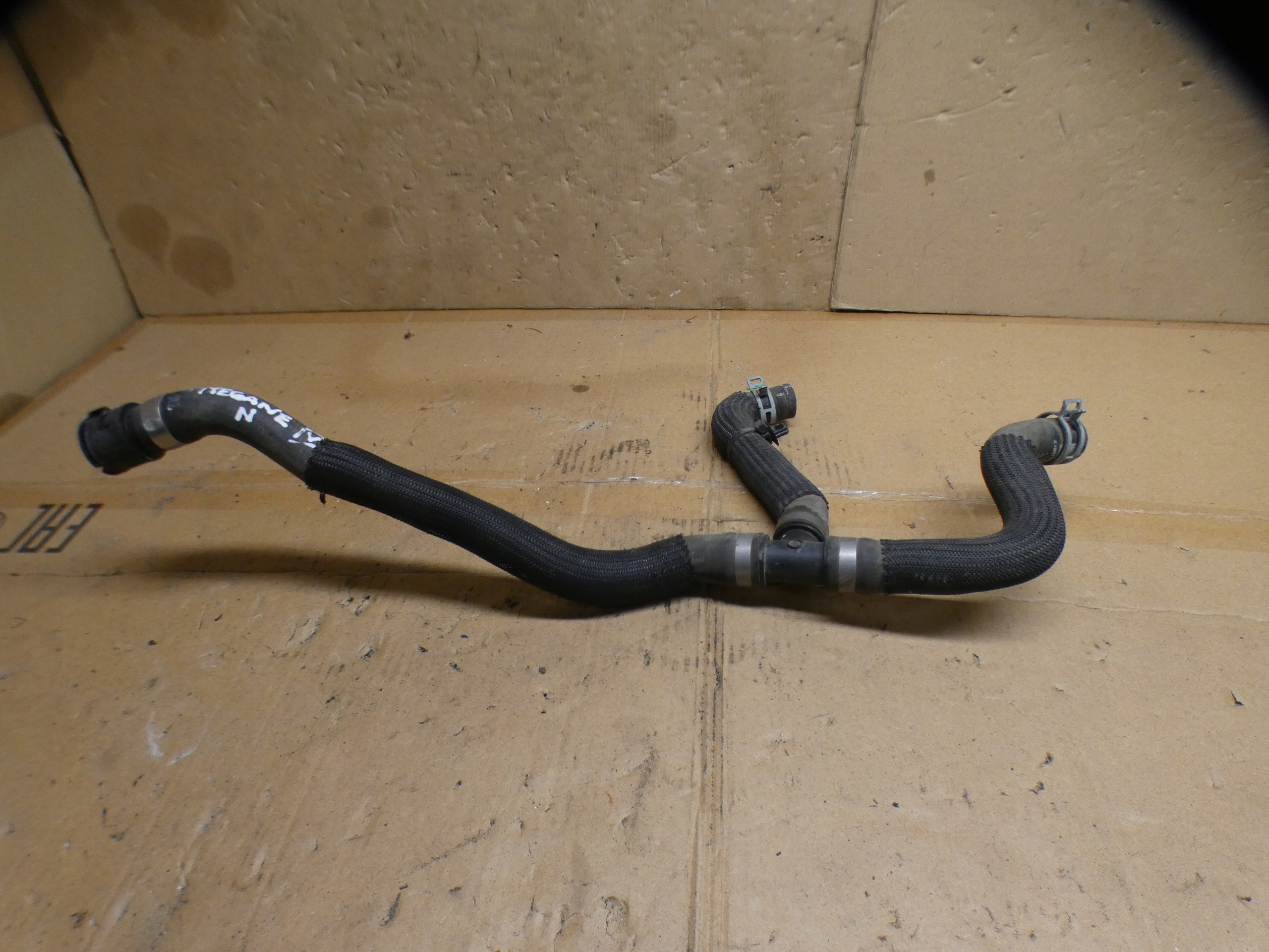 crijevo cijev prijenos vode RENAULT MEGANE IV 210473570R