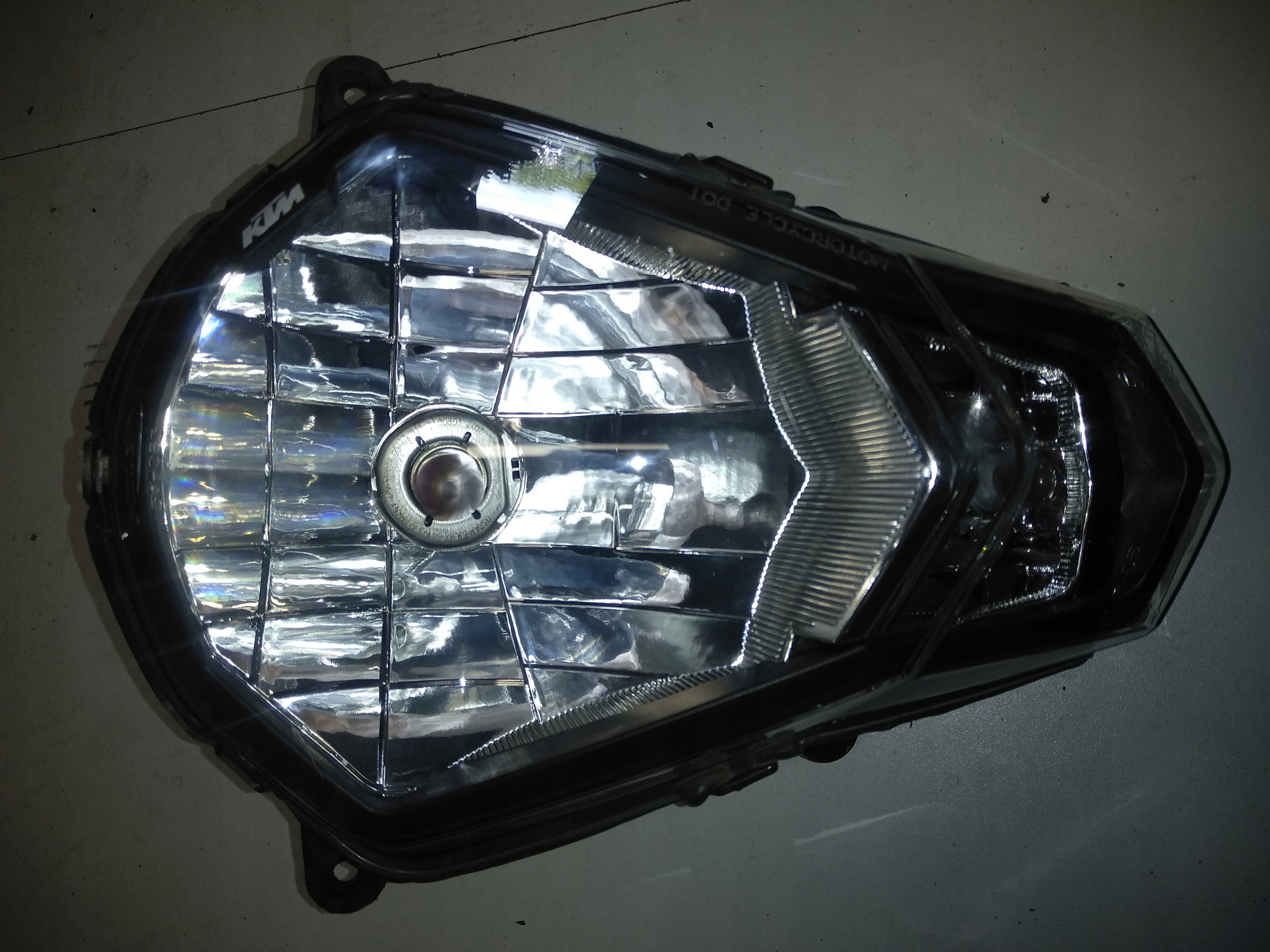 Ktm Duke 125 Abs 16r lampa predná svetlomet originál