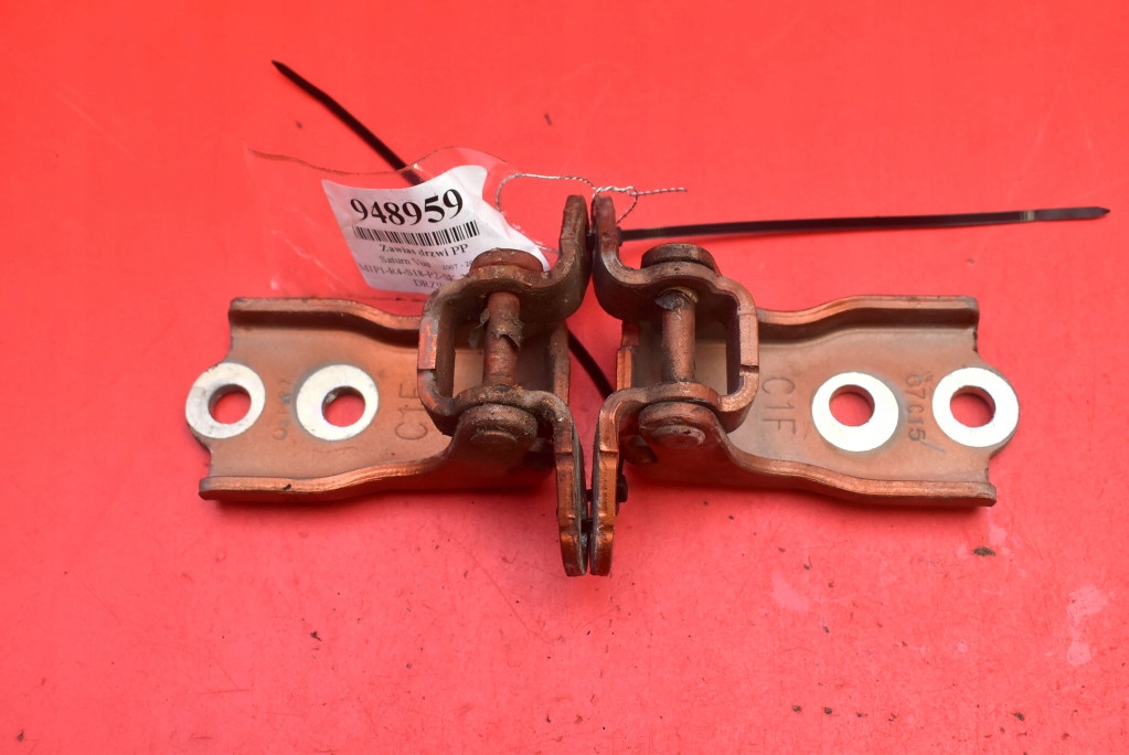 hinge hinges door right front SATURN VUE 2 II 07-10