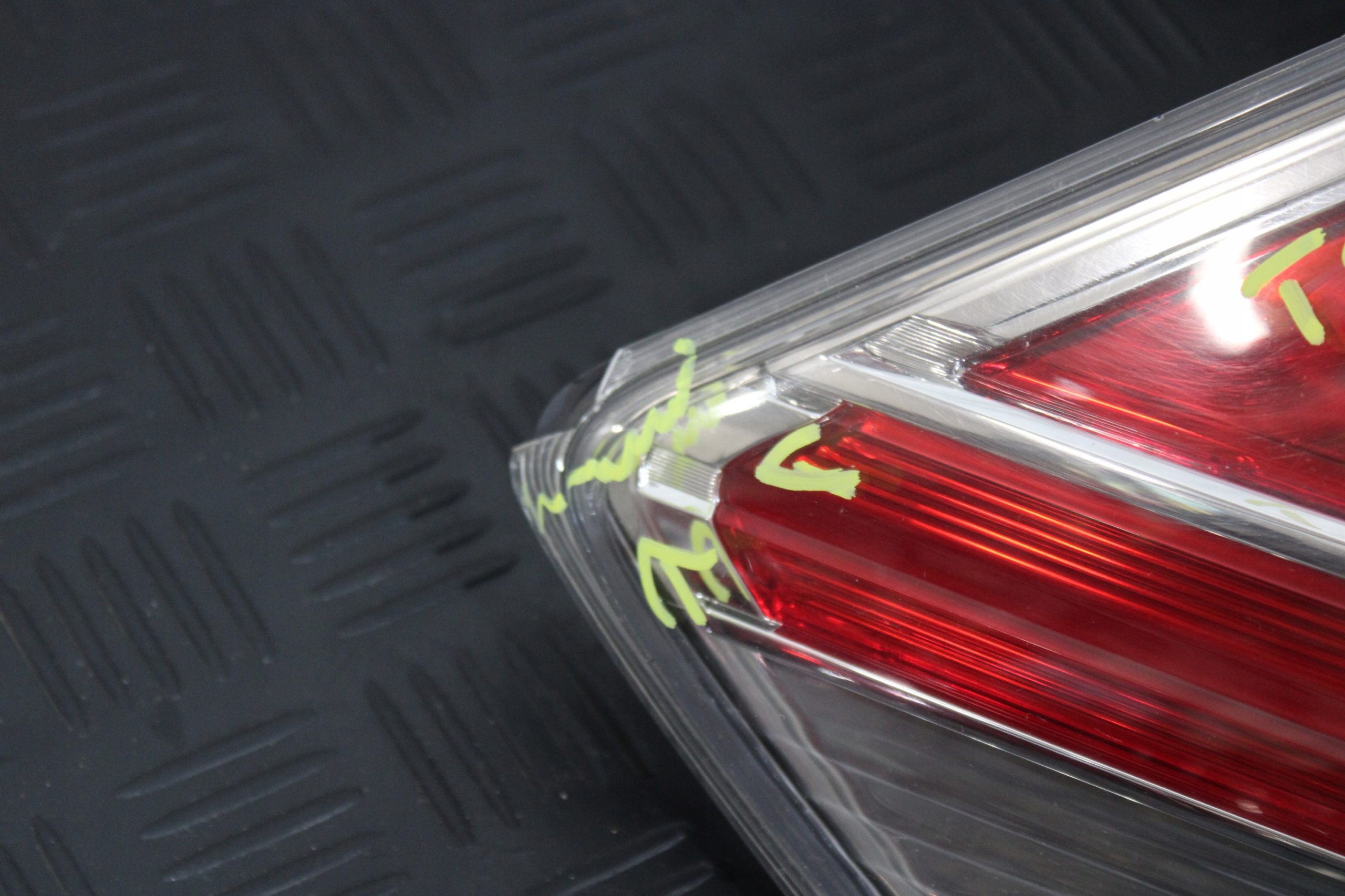 light left rear part rear NISSAN X-TRAIL T32 1,6 DCI